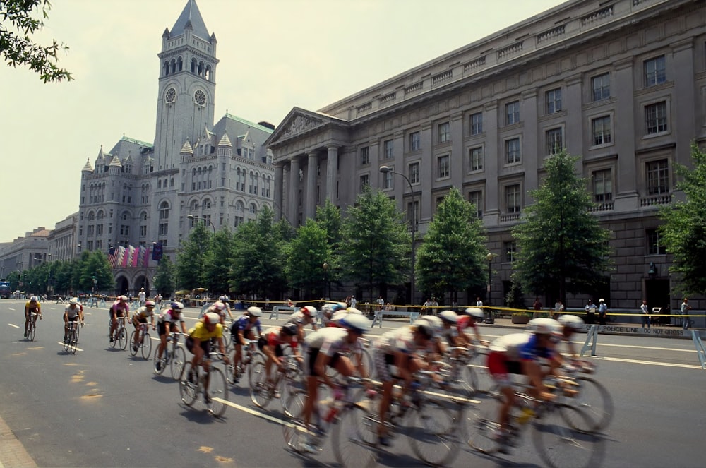 워싱턴 D.C. 펜실베니아 애비뉴에서 열리는 자전거 경주