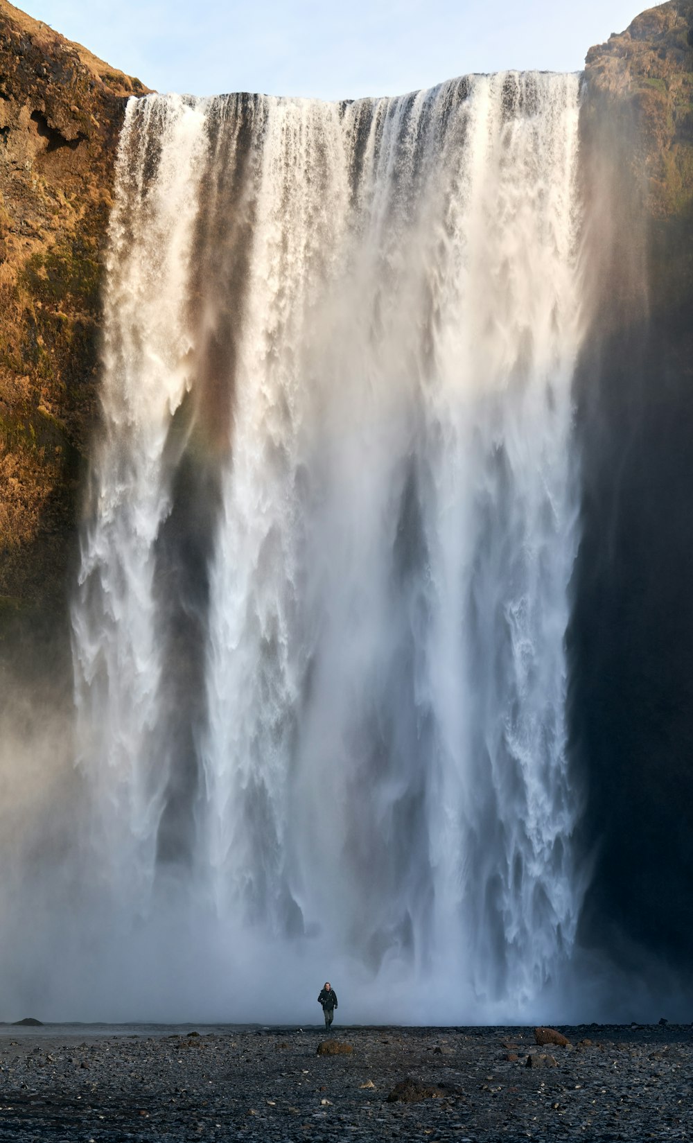 Wasserfall auf Brachfläche