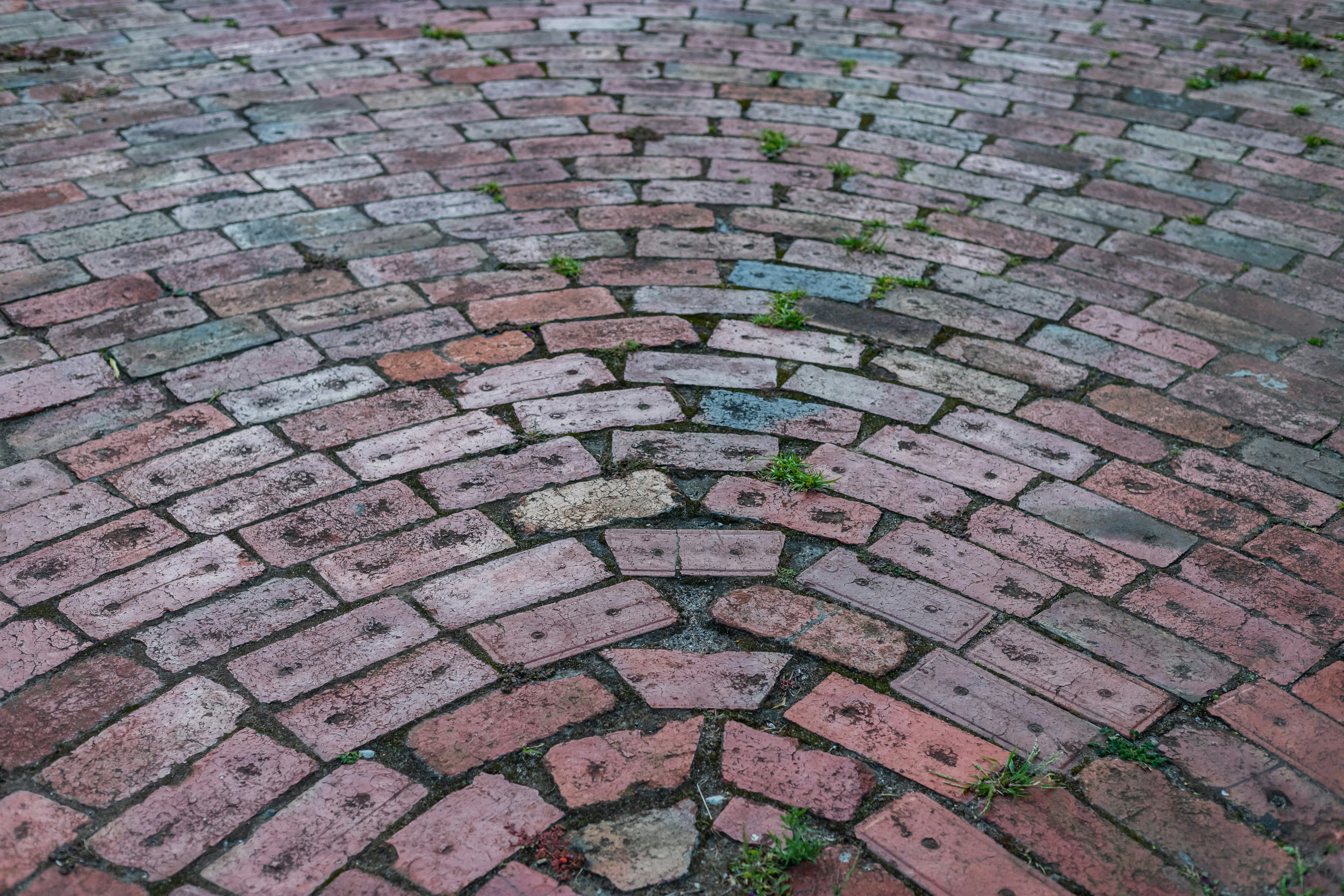 basketweave brick patio design - patio brick design ideas