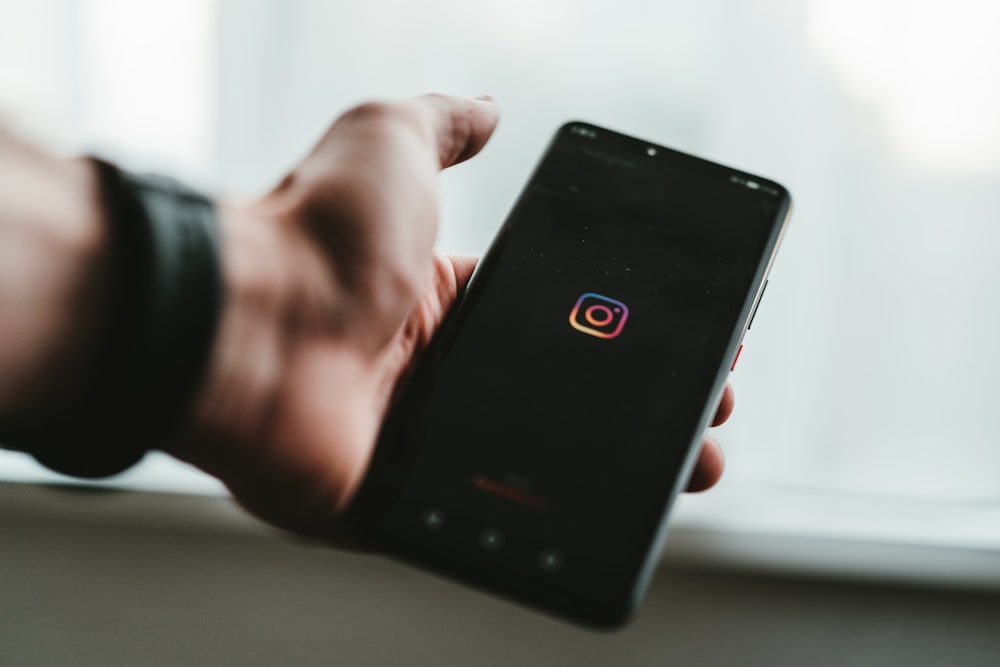 How to Add an Instagram Account on Your Phone post image
