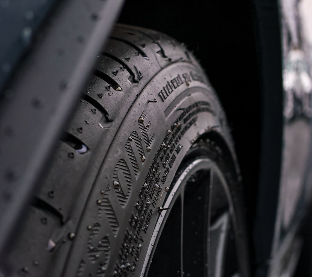 black and gray wheel with tire photo – Free Image on Unsplash