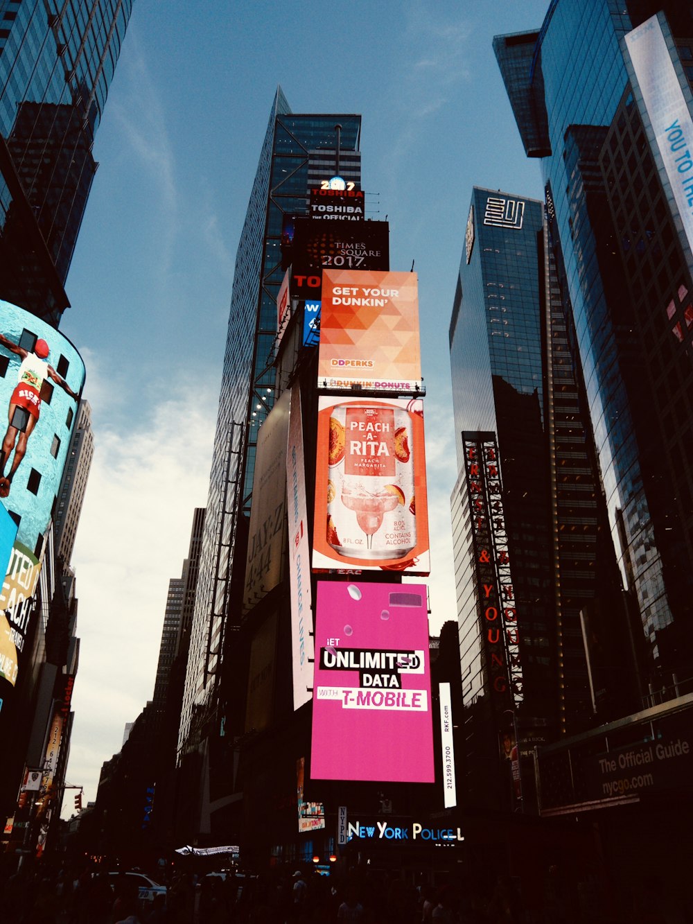 Download New York Times Square New York Photo Free Building Image On Unsplash