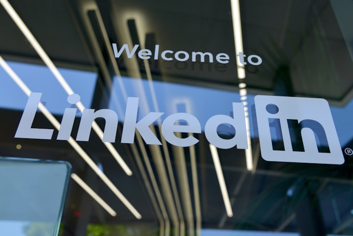 How Linkedin became the most popular social media platform for business networking.