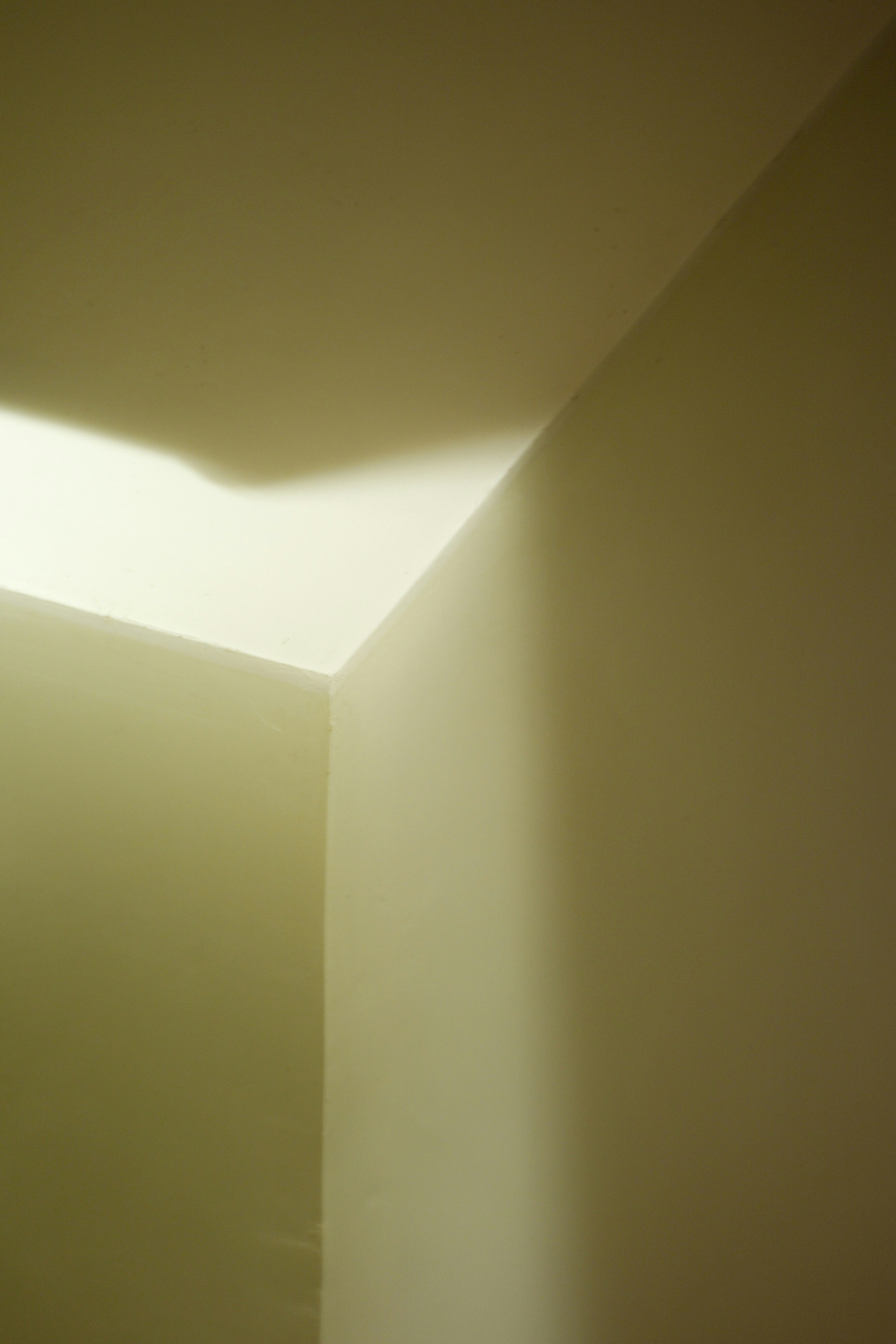 White wall paint near white wall photo Free Lighting Image on Unsplash