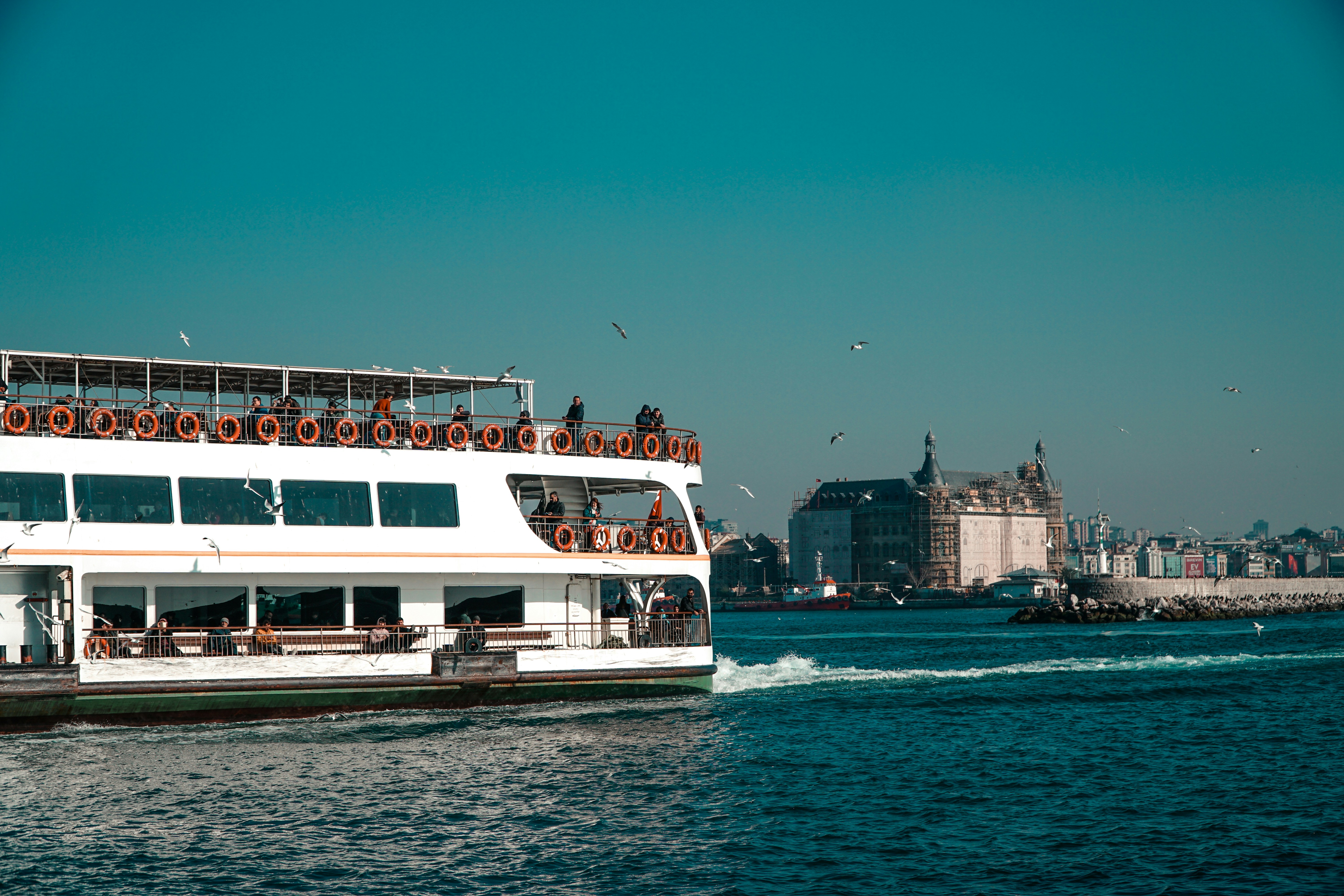 Photo by mertkahveci