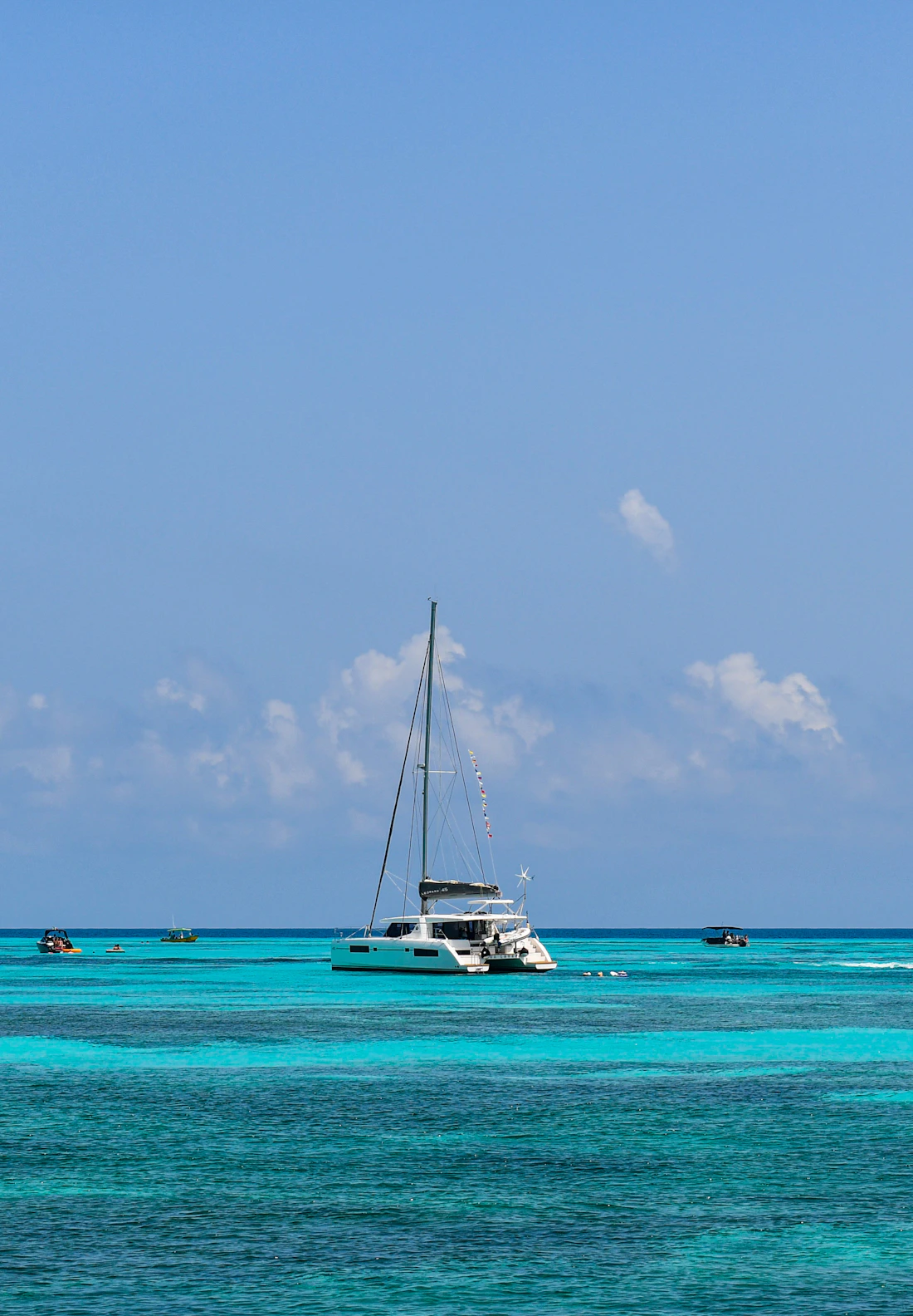 Sailing toward Isla Mujeres