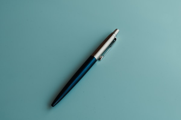 Pluma Metálica