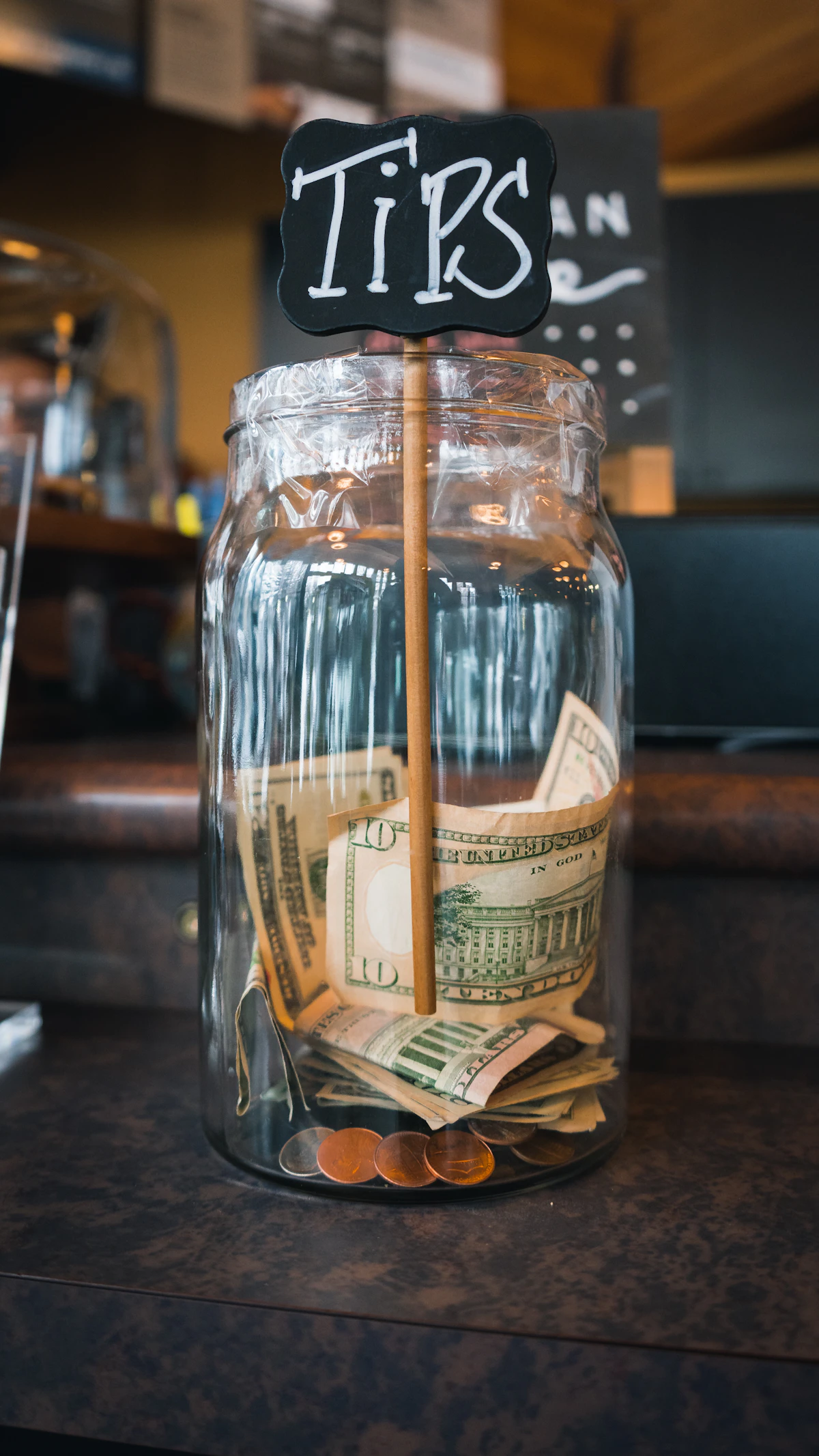 Why Cashless QR Tipping Boosts Staff Retention and Morale