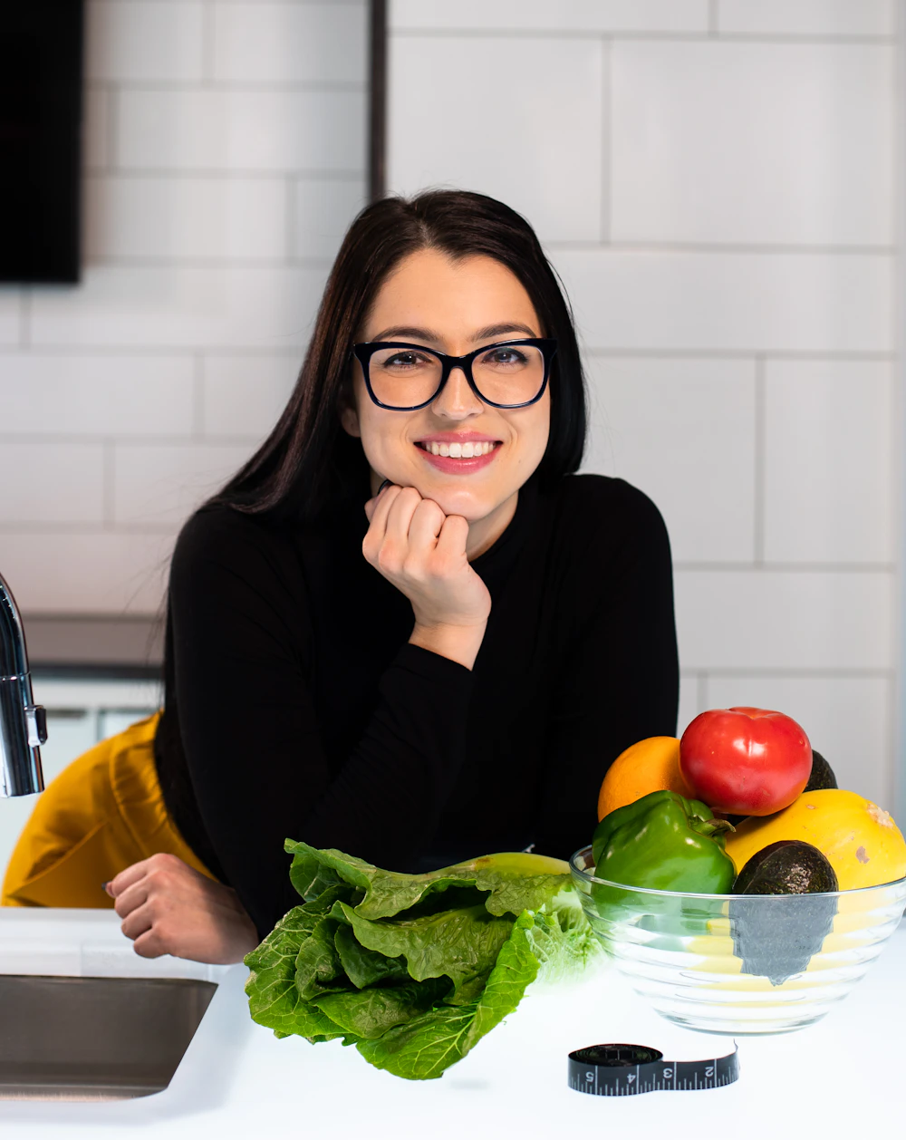 Dietitian reviewing a customer's health profile during a consultation