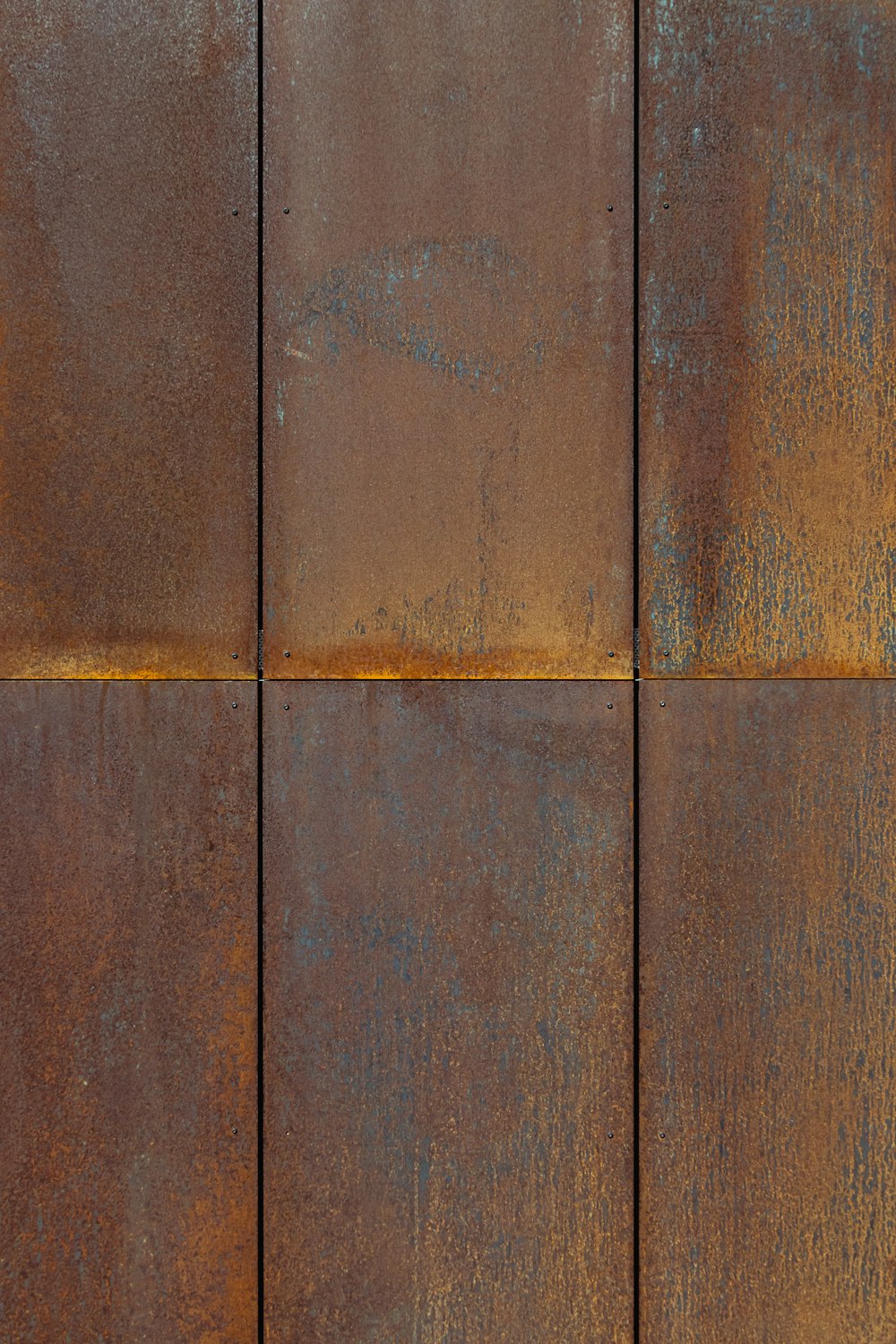 Superficie de madera marrón y gris