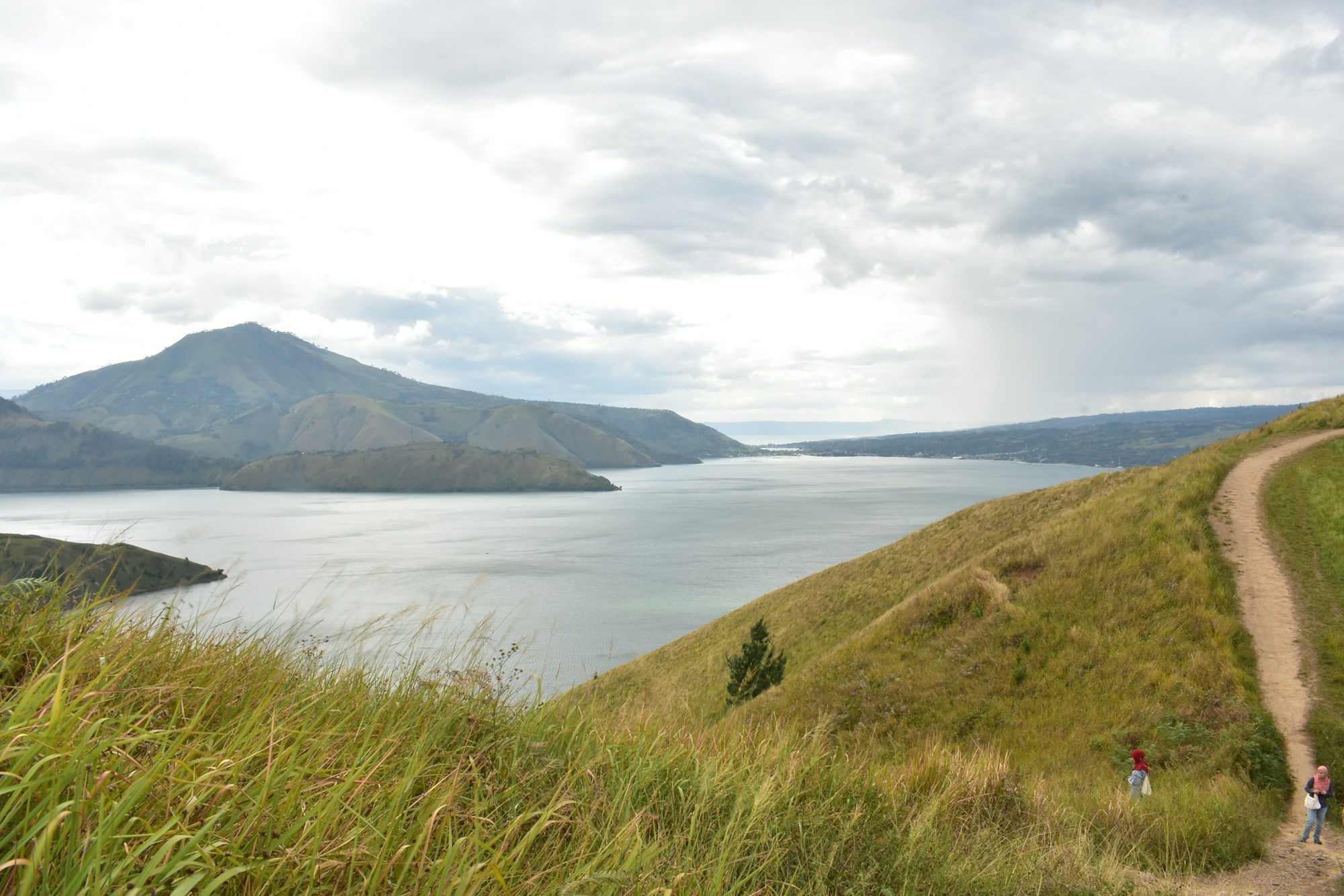 Best Times to Visit Toba: Weather, Seasons & Ideal Months