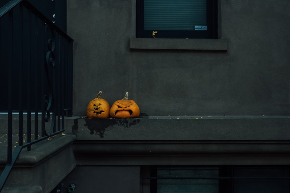 jack o lantern on window