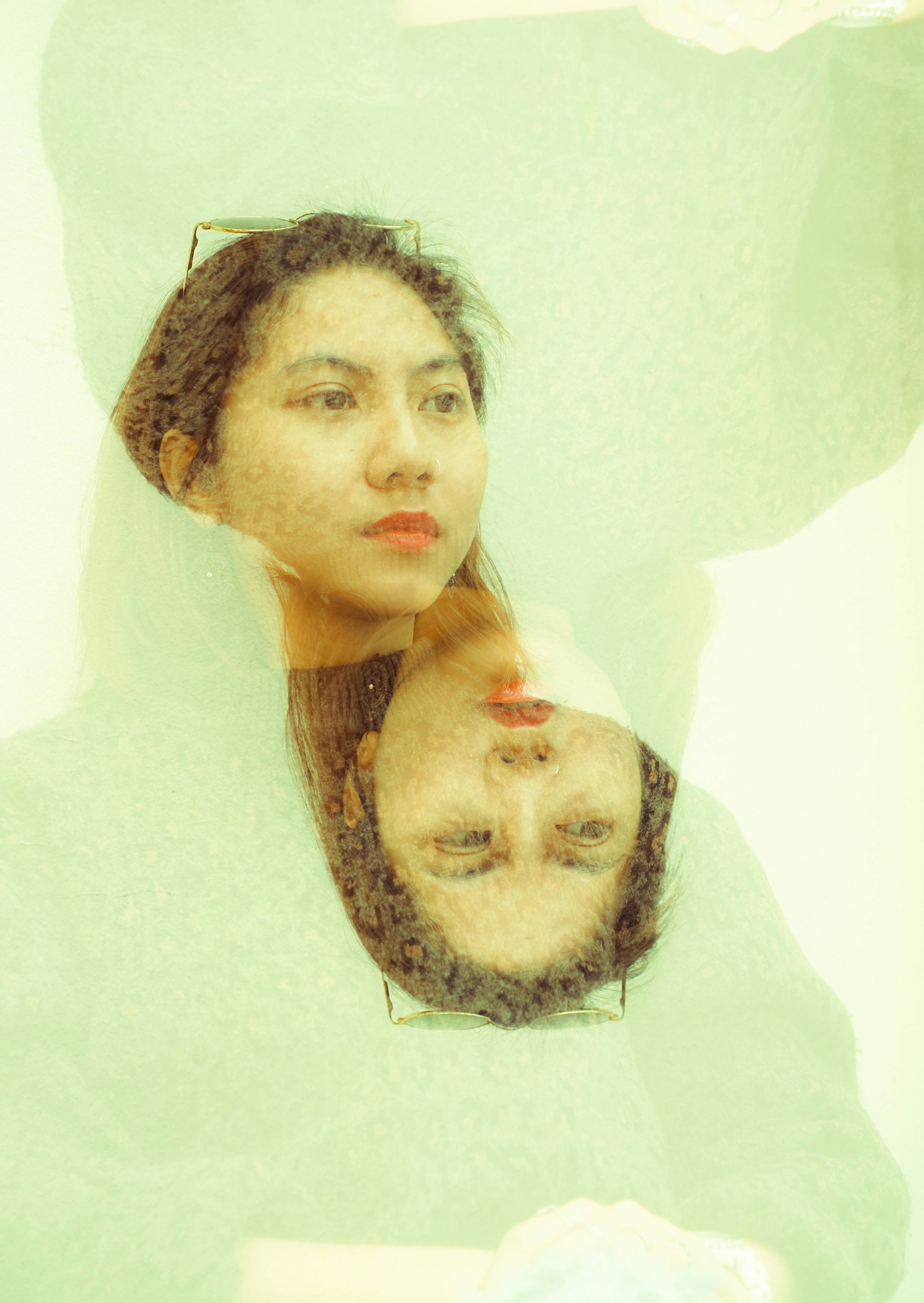 연예인과 사진 찍는 꿈의 의미와 다양한 해석