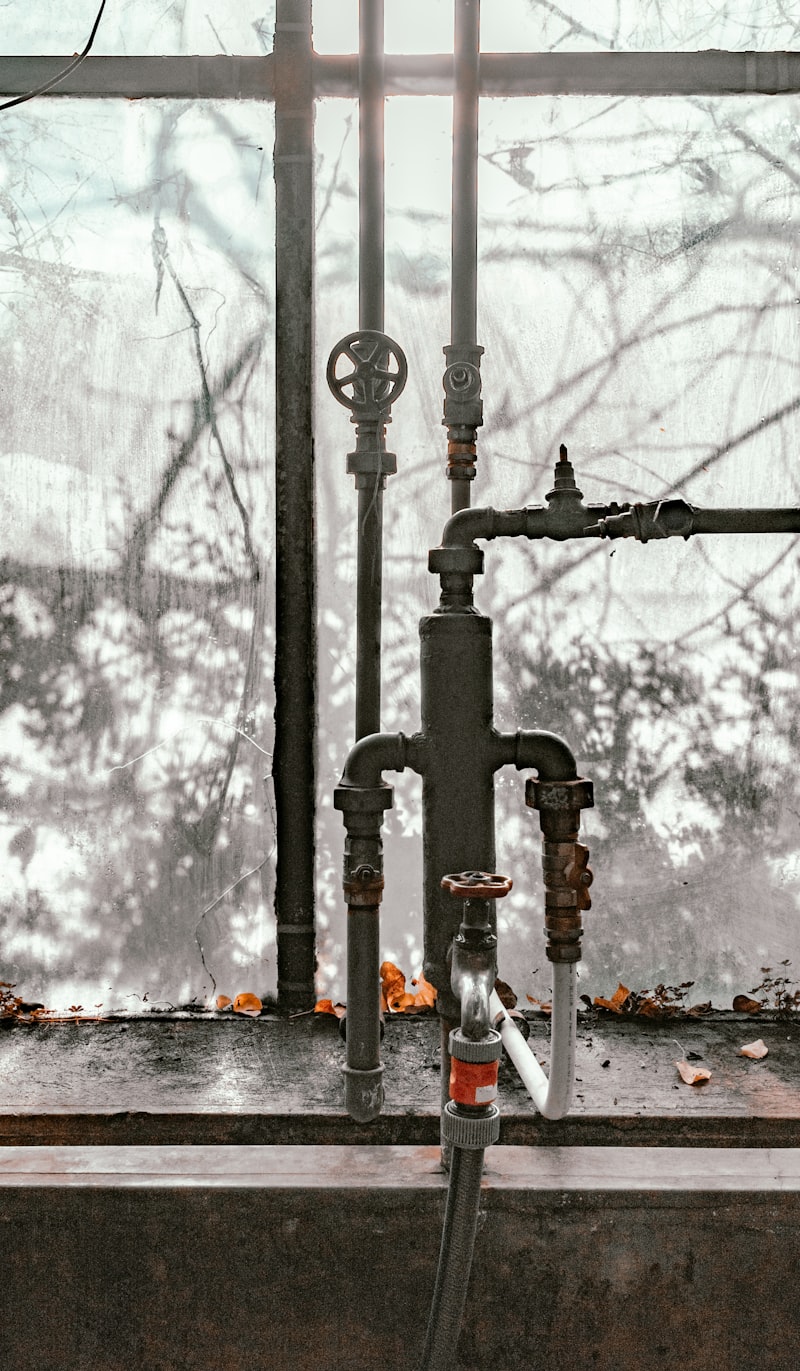 5 Signs of a Hidden Water Leak in Your Home