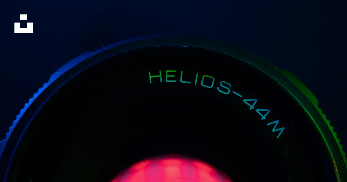 A close up of a stop light with the word hello - sam on it photo – Free ...