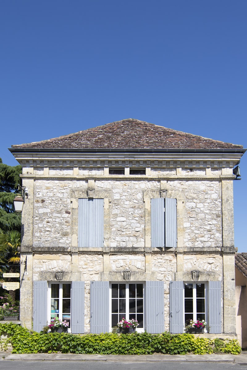 Bastide provençale en pierre rénovée