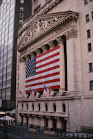 us a flag on gray concrete building