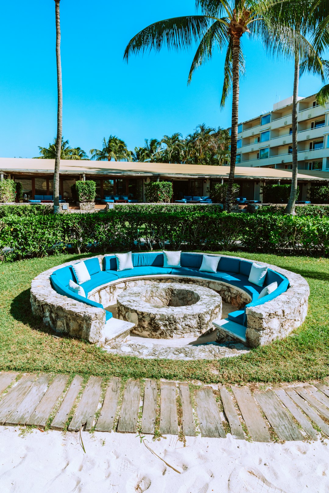 round blue and white outdoor fountain