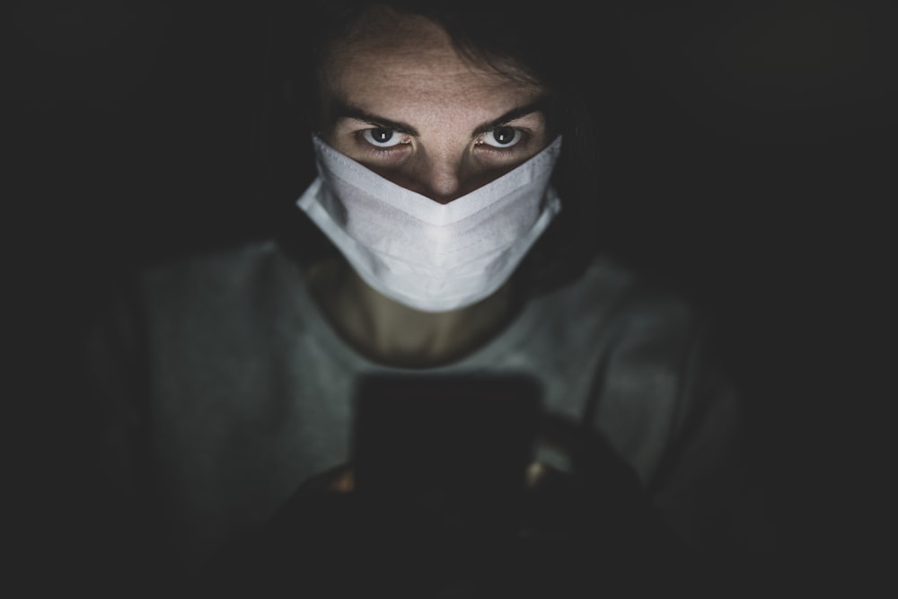 Download Person Weras White Mask To Protect From Coronavirus Photo Free Human Image On Unsplash PSD Mockup Templates