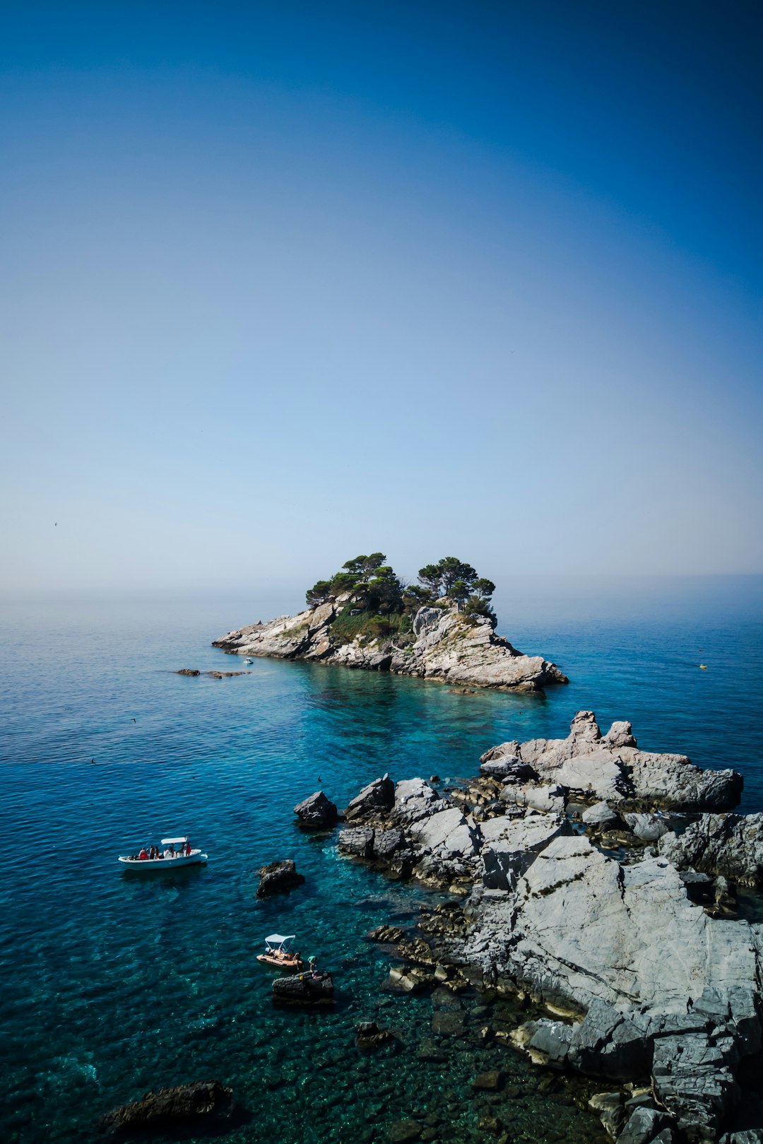travelers stories about Headland in Petrovac, Montenegro