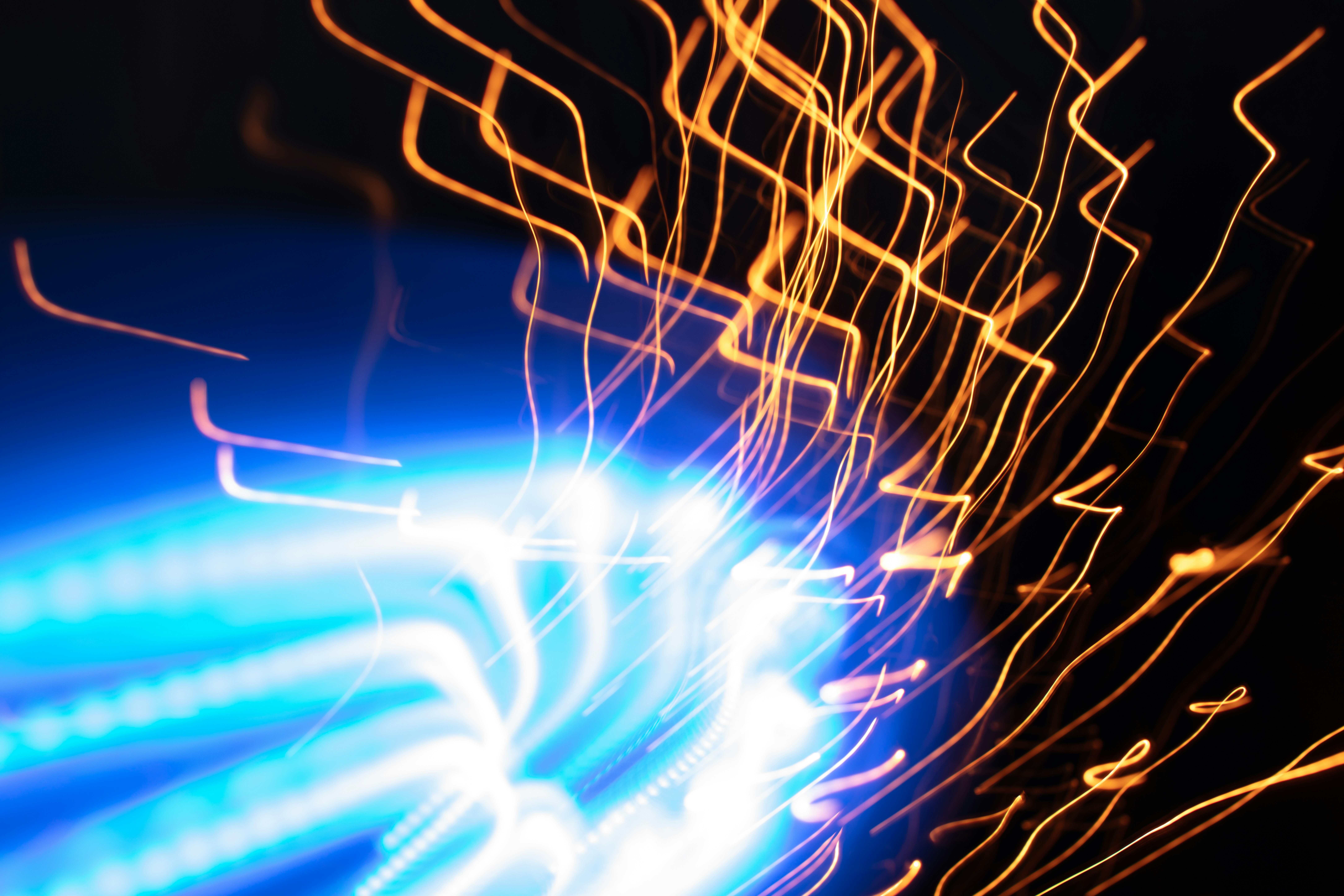 Photo by worldsbetweenlines