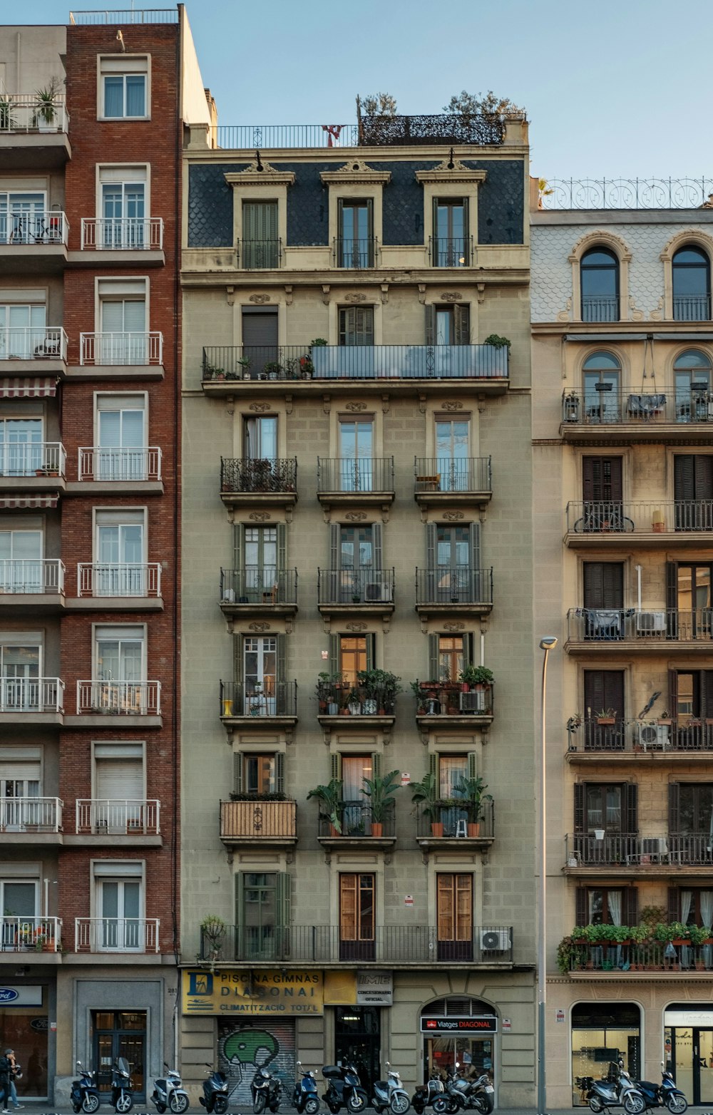 brown and white concrete building