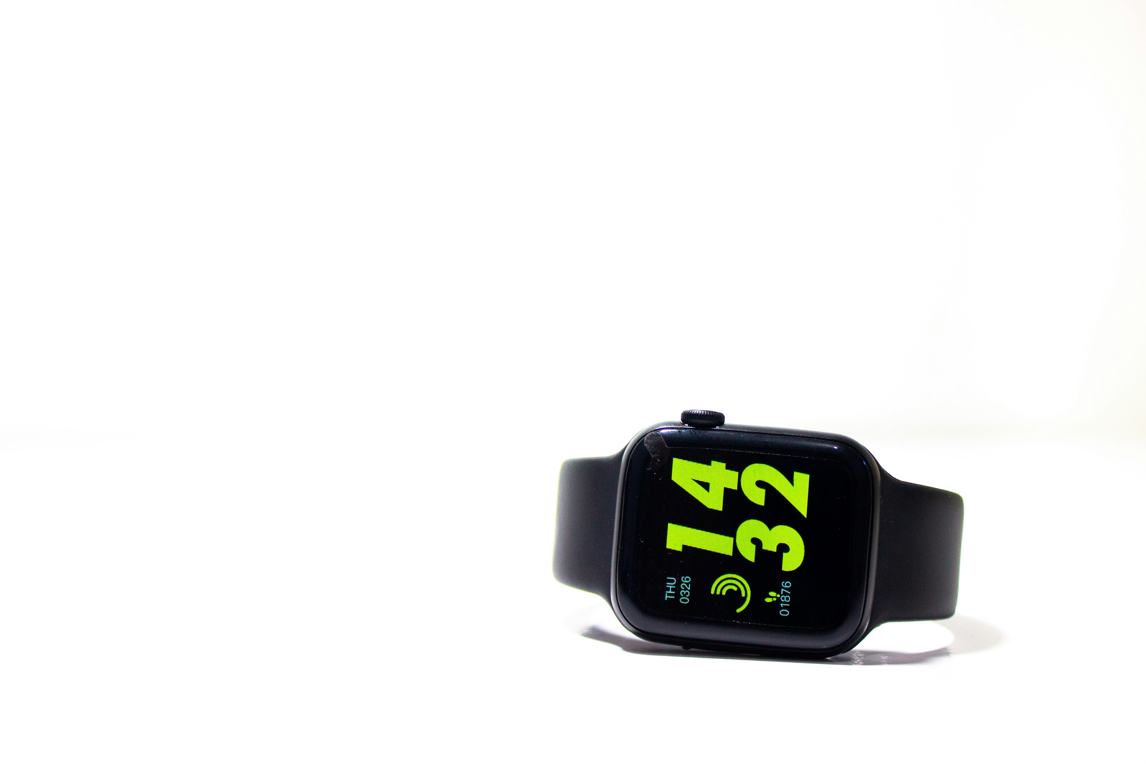 5 Smartwatch Features That Track Sleep Patterns Accurately