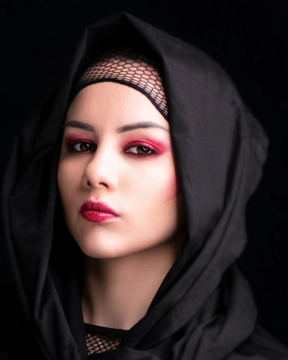 woman in black hijab  and red  lipstick  photo Free Apparel 