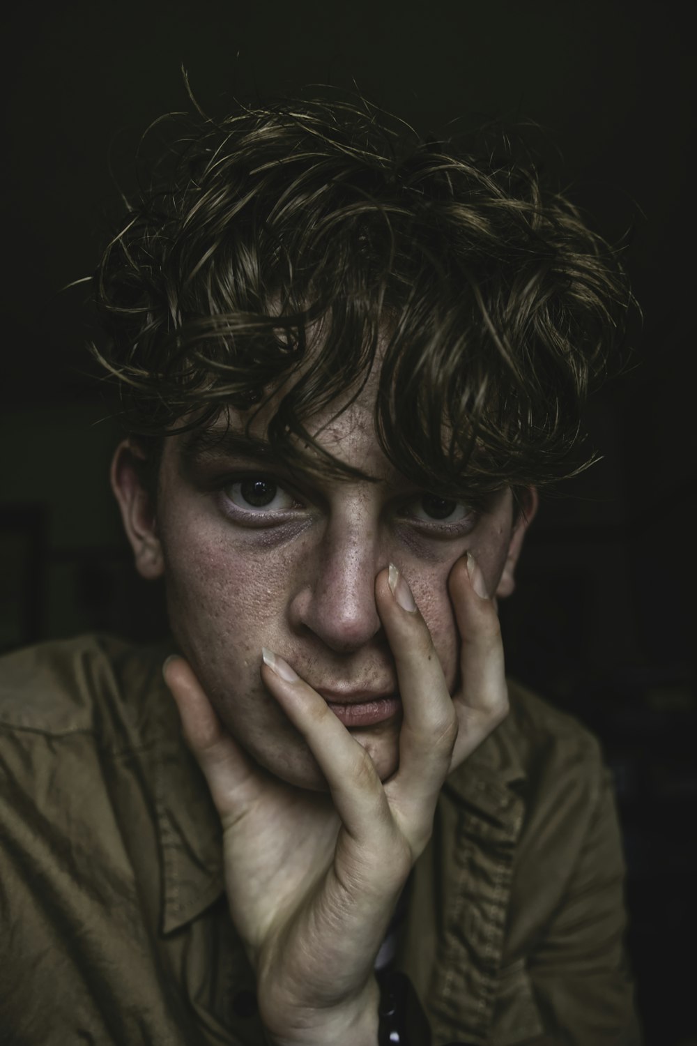 Boy with gold eye photo – Free Human Image on Unsplash