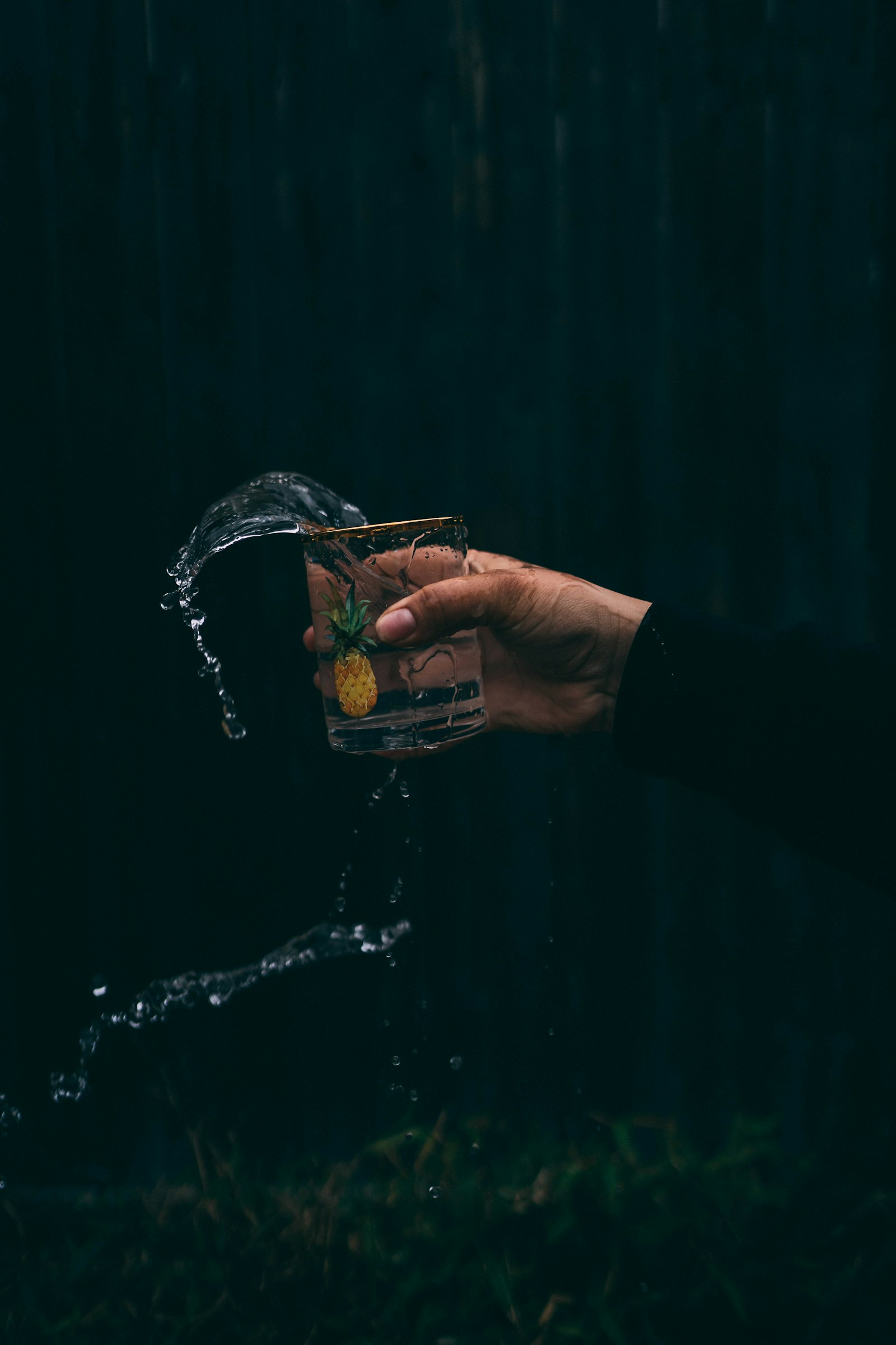 Sony a7 III + Sony FE 35mm F1.8 sample photo. Person pouring water on photography