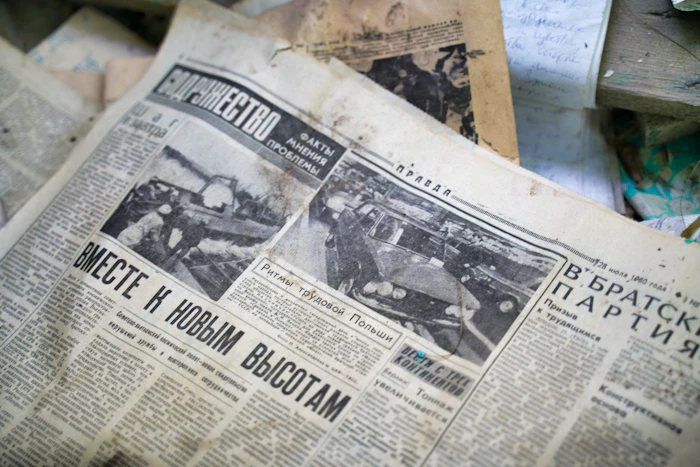 Jornal antigo da epoca da guerra