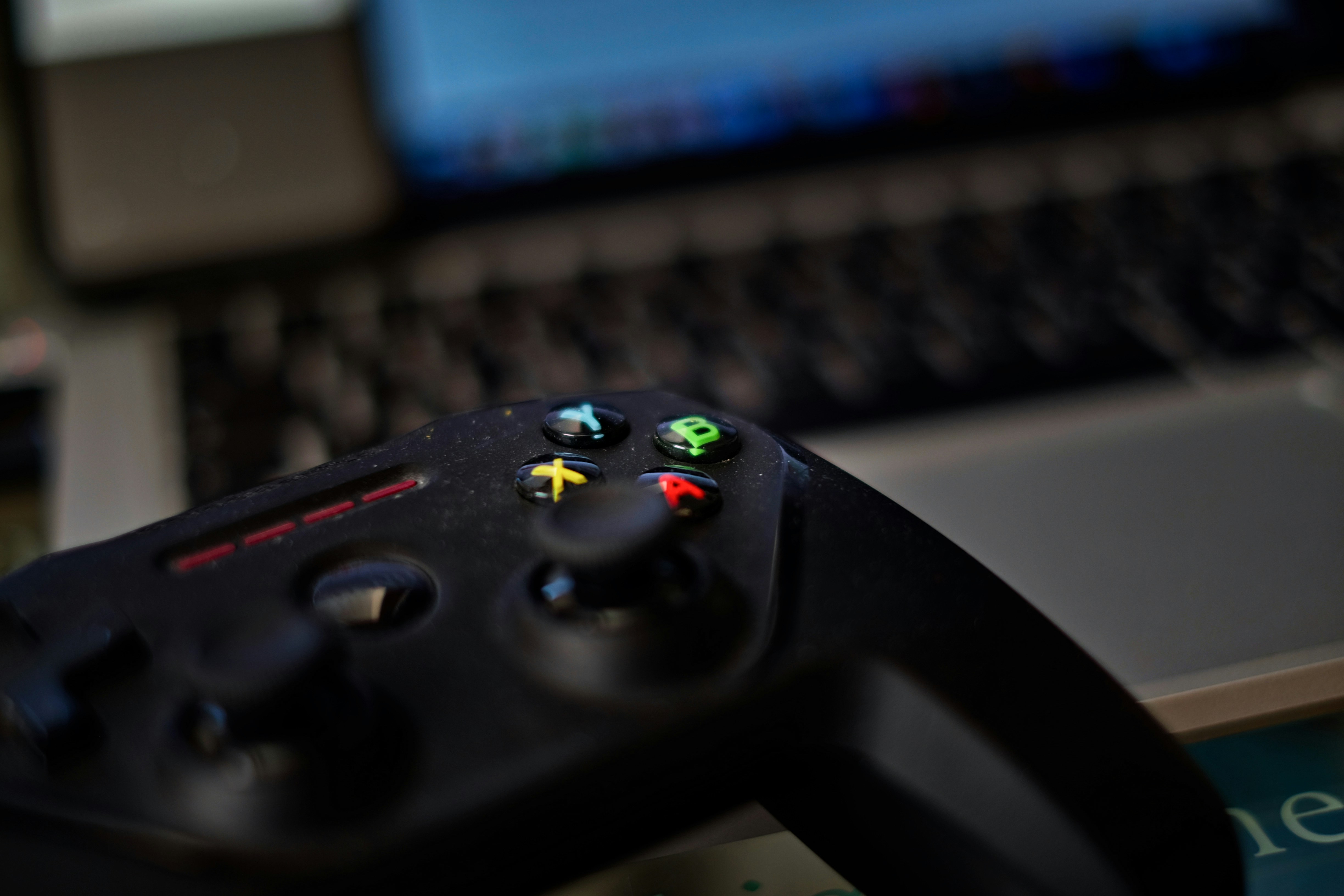 photo-1585815161027-e0e4afae160c?ixid=M3