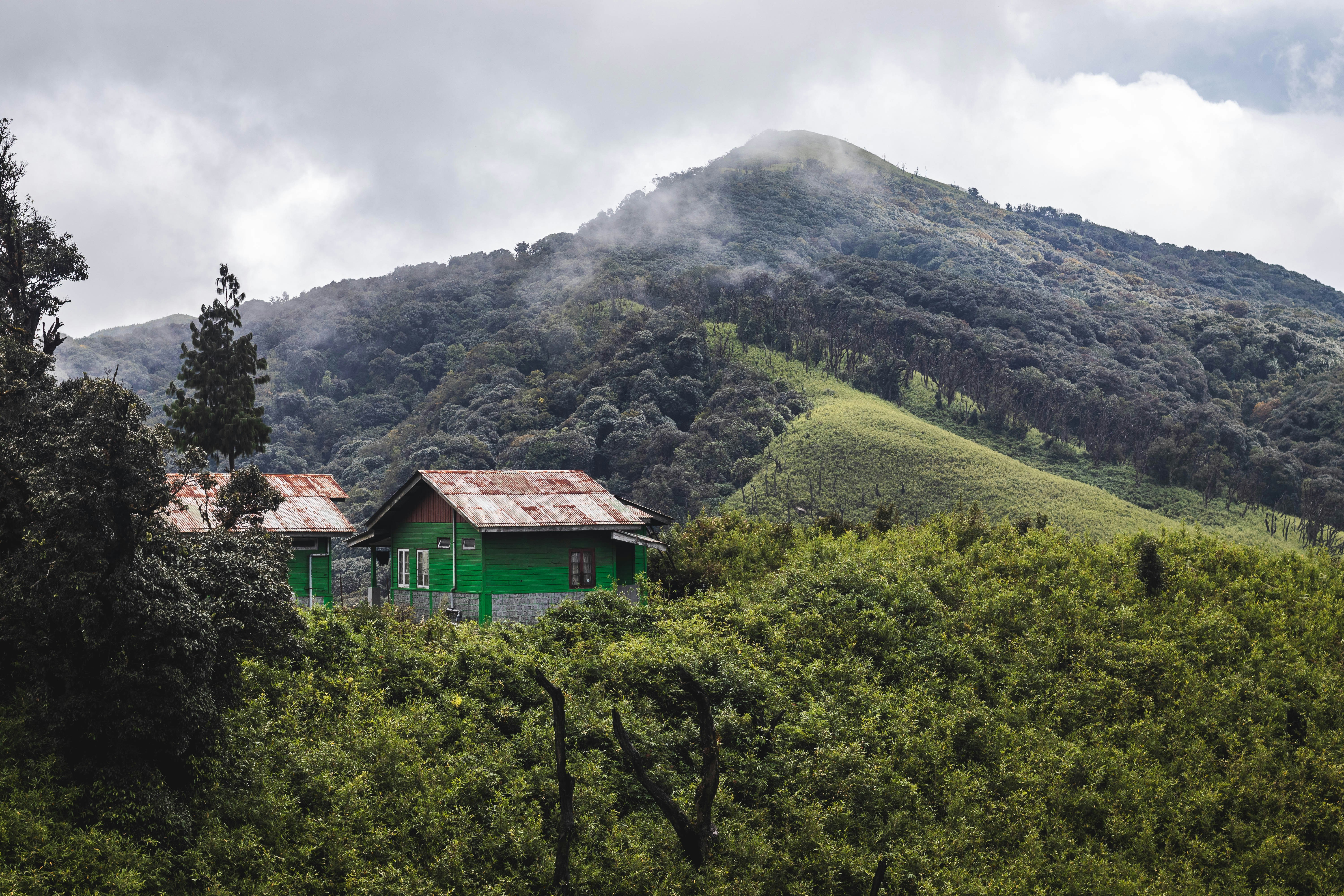 The rest house at the Dzukou valley