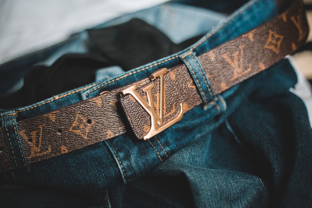 blue denim jeans with black belt