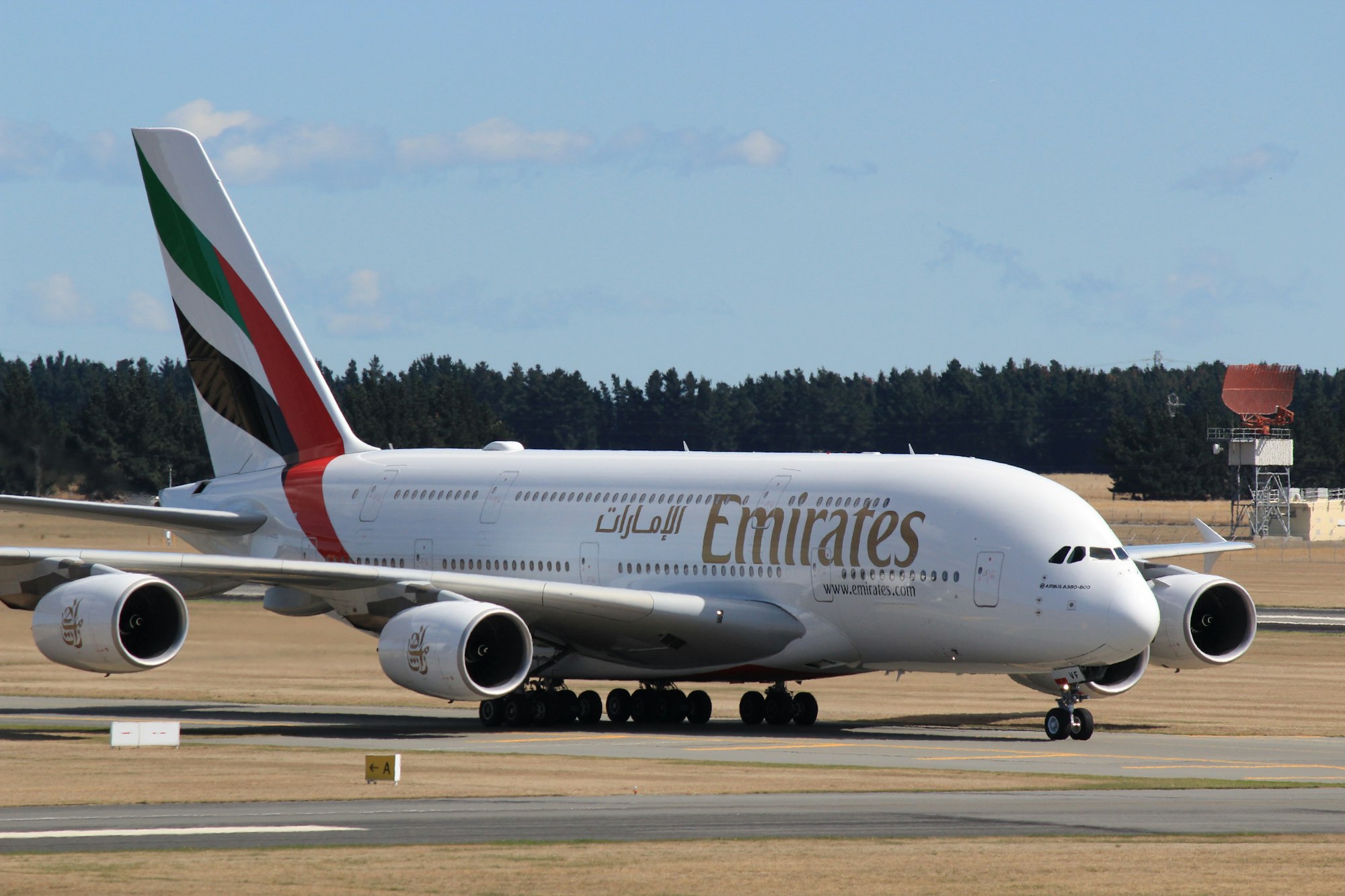 Emirates Boosts Sydney Services with All-A380 Flights and Plans Adelaide Return