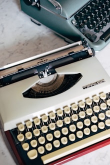 The Art of Collaborative Writing: Navigating Co-Authorship Successfully