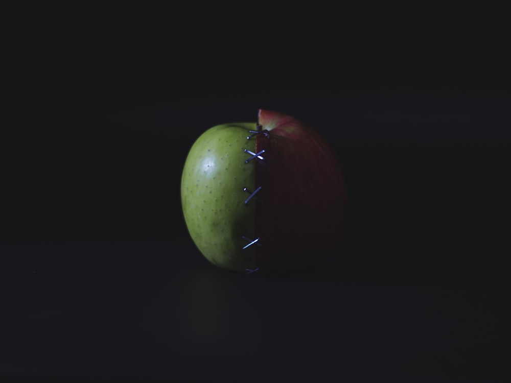 green and red apple fruit