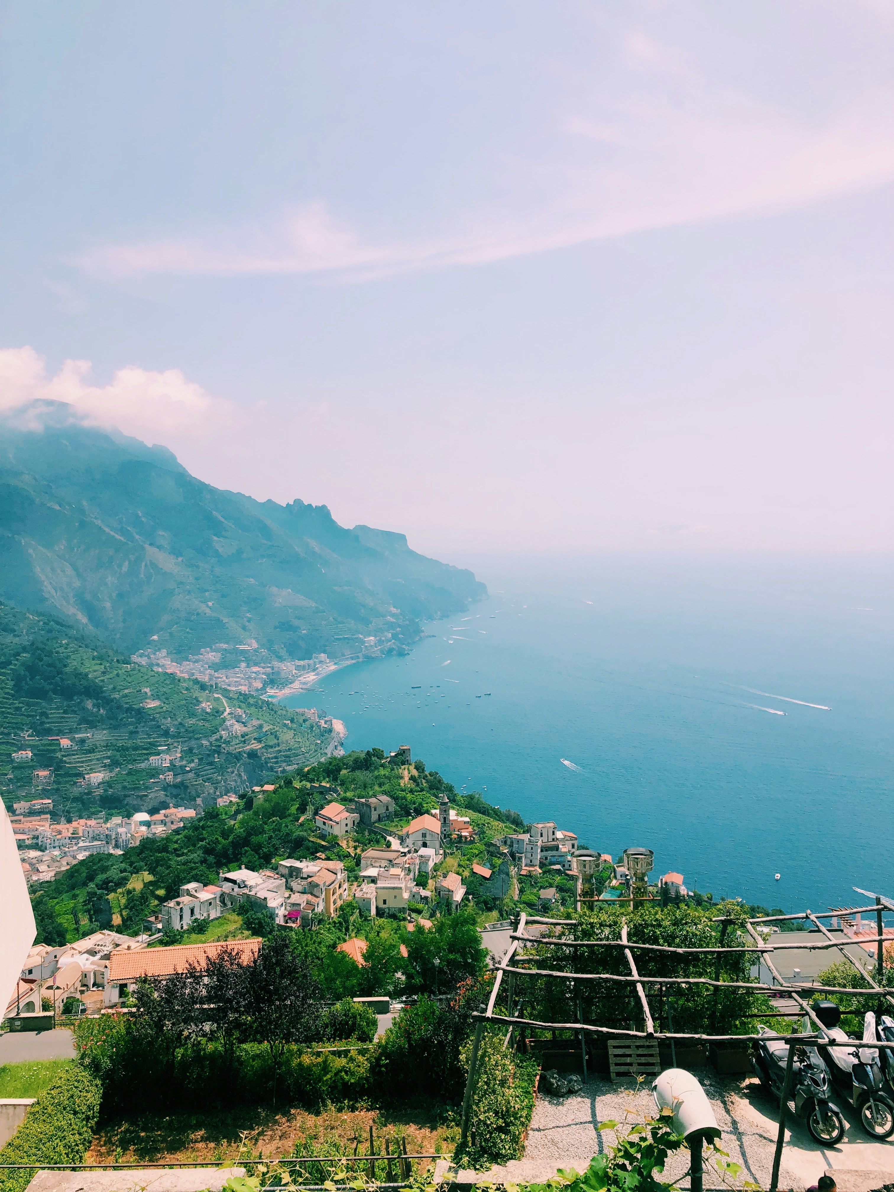 Photo by divyanekkanti