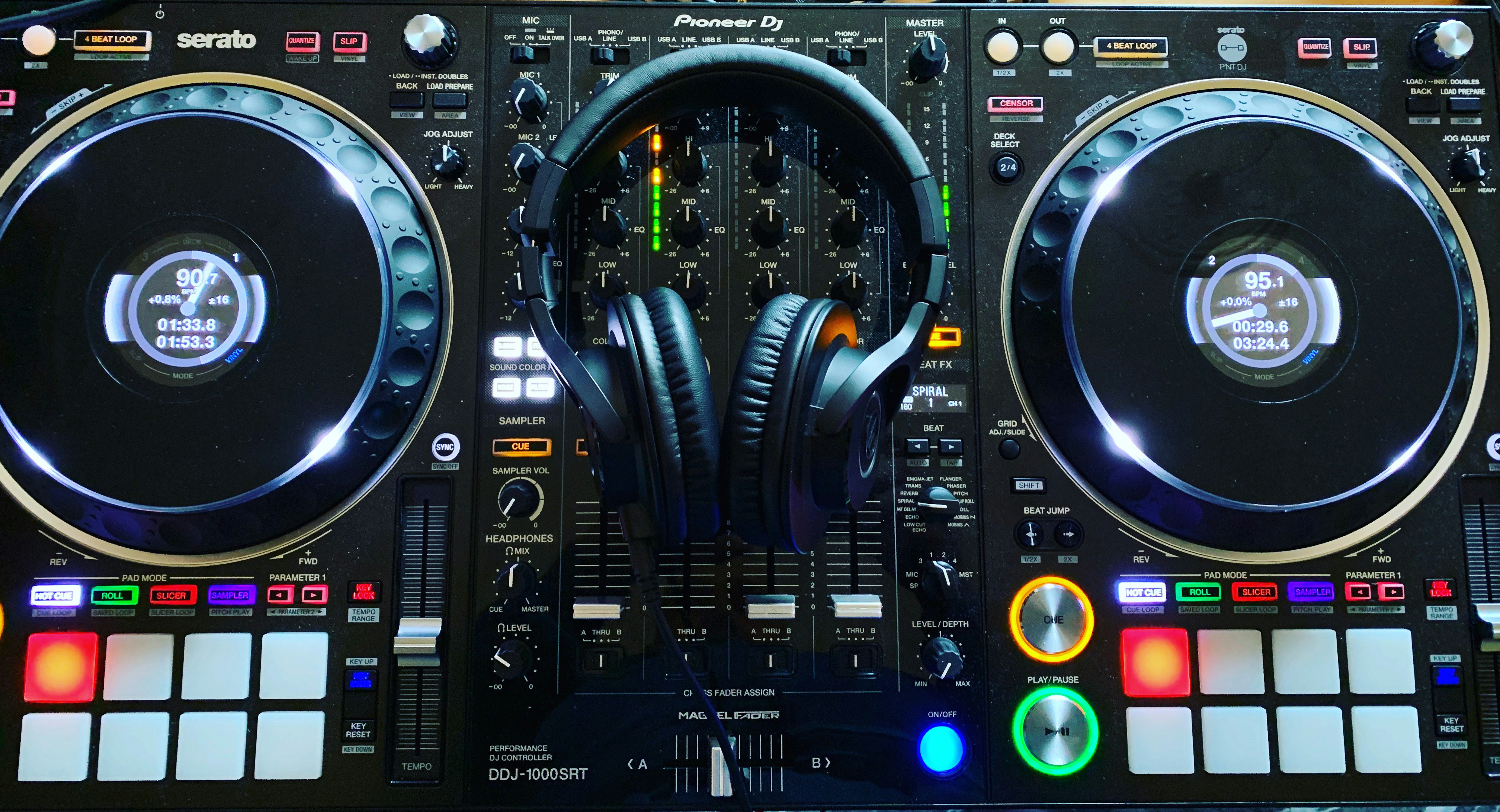 Image de combien coûte un DJ mariage à Paris en 2026 ? fourchettes, critères et checklist pour réserver