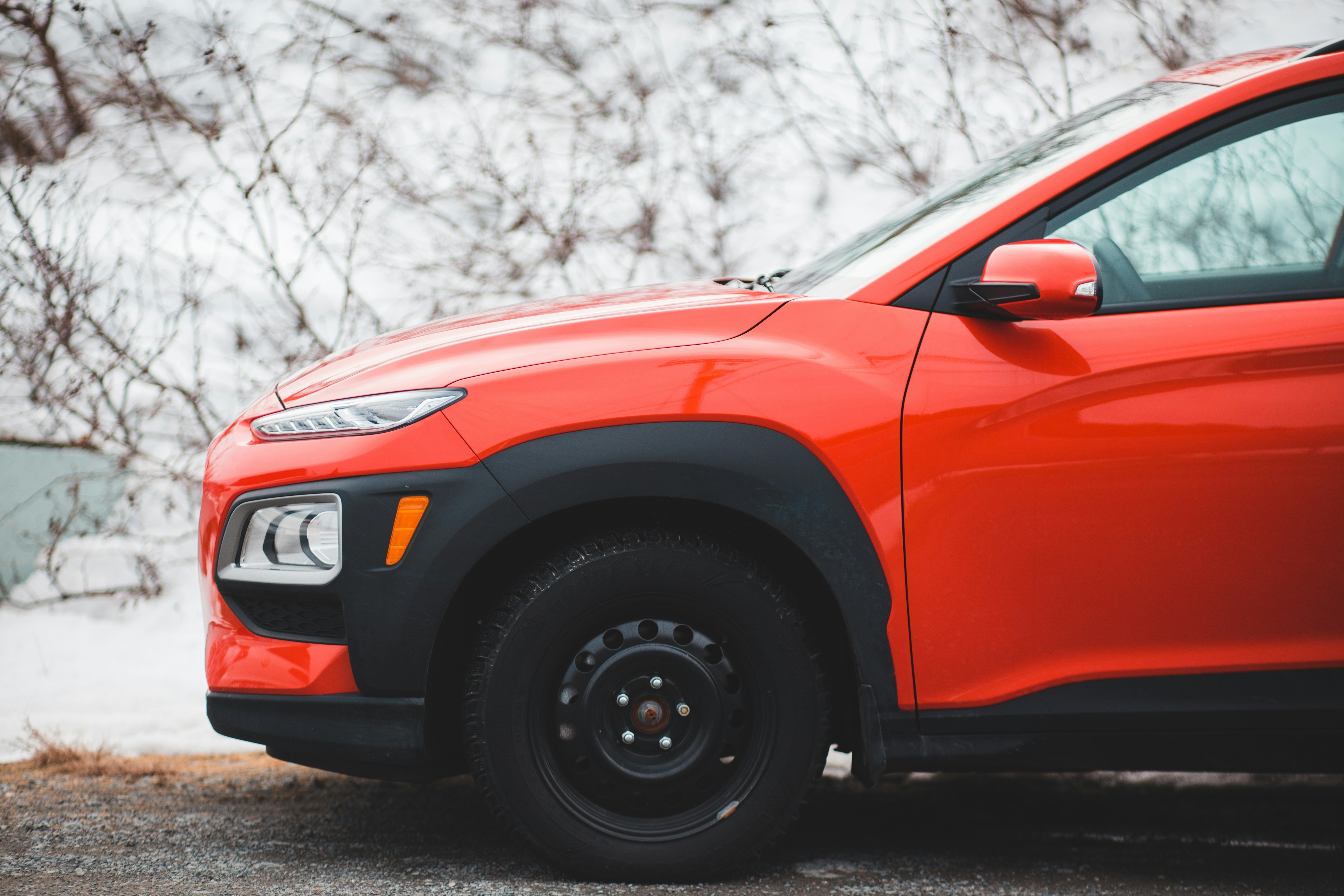 compact SUV minimalist car, wallpaper, Cheap Mini Crossover: Ultimate Guide to Affordable Subcompact SUVs 6