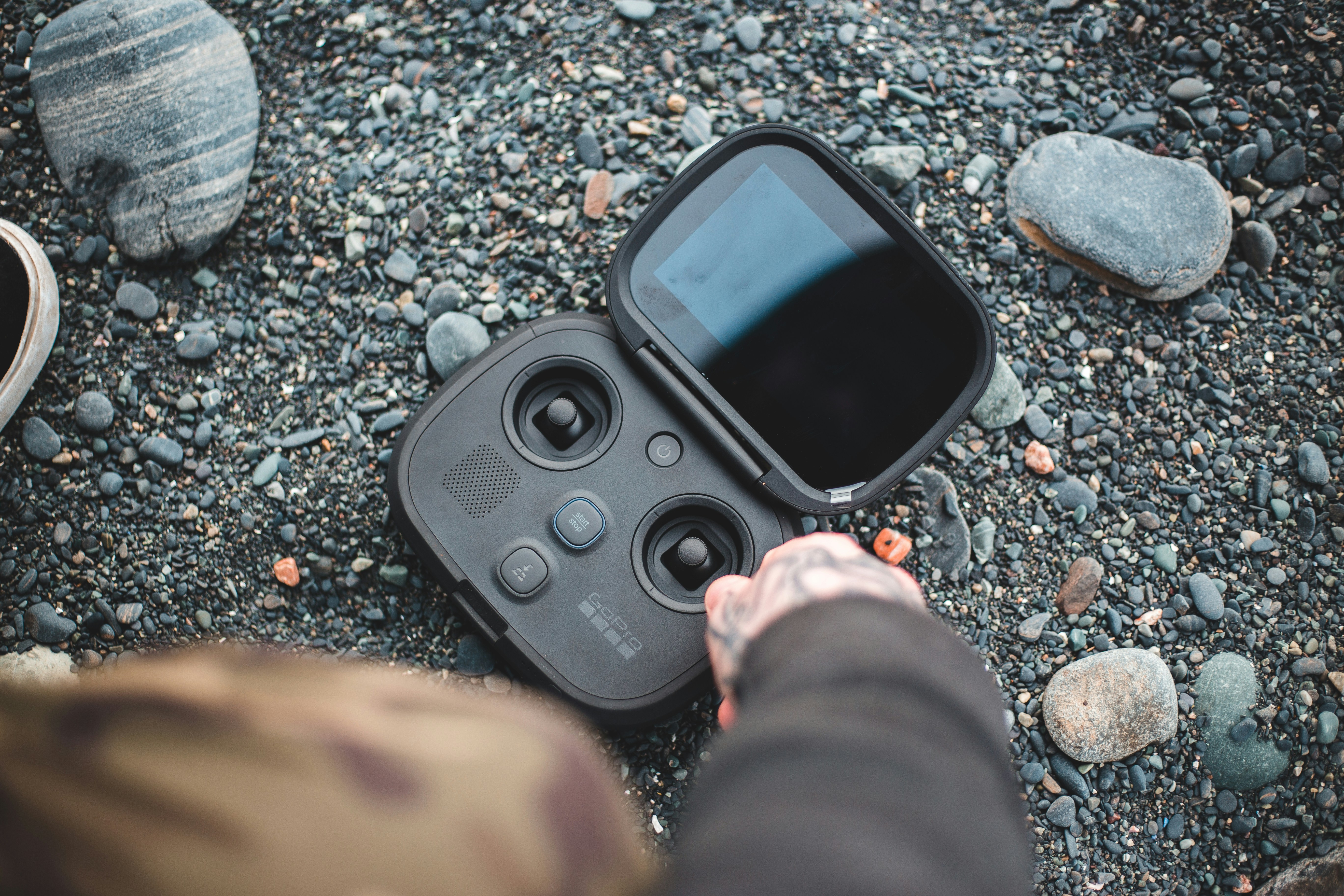 8 Smart Tech Tactical Gear for Outdoor Missions