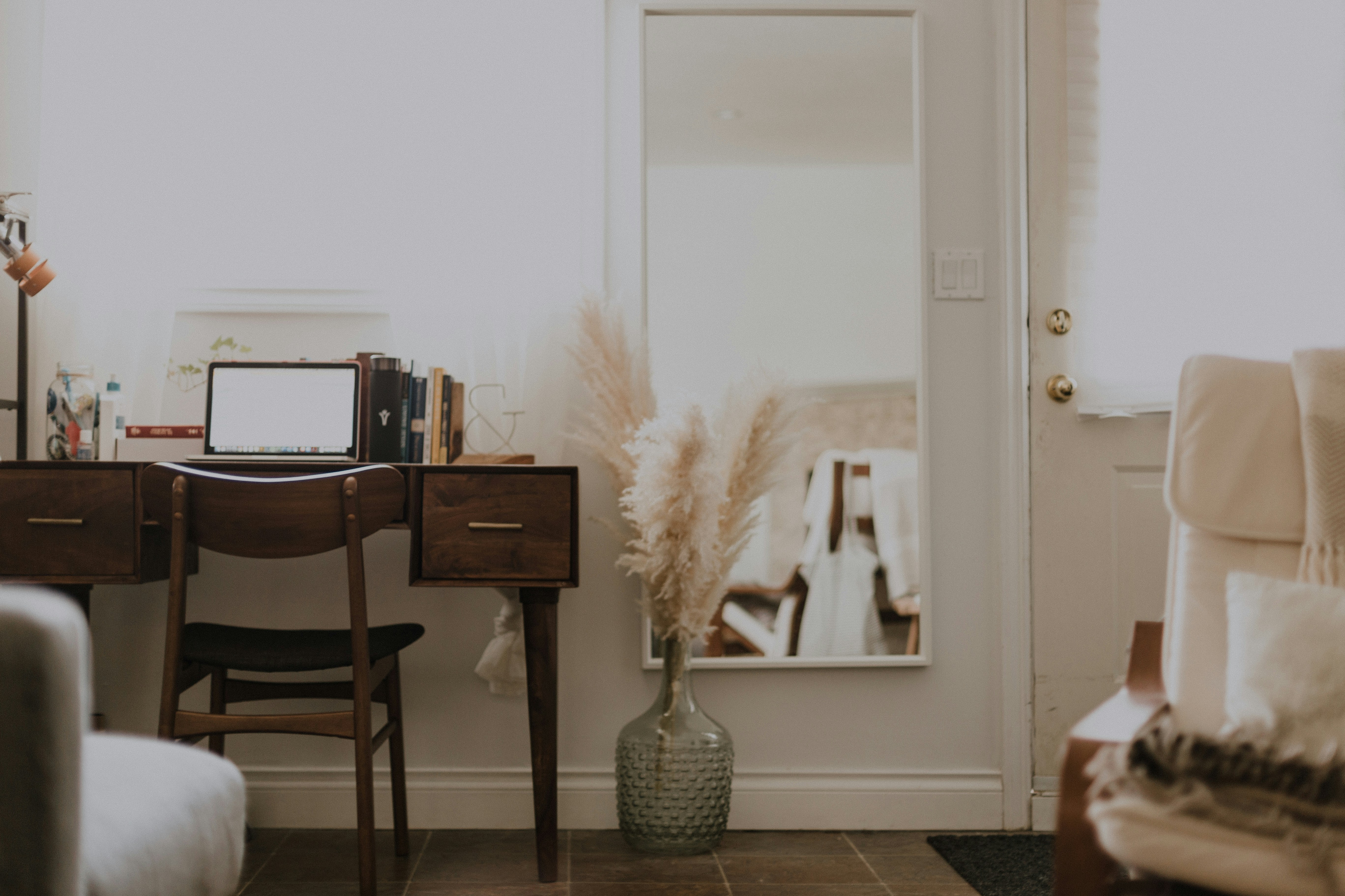 brown and white fur decor on black metal table