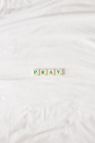 yellow and white t-2 print