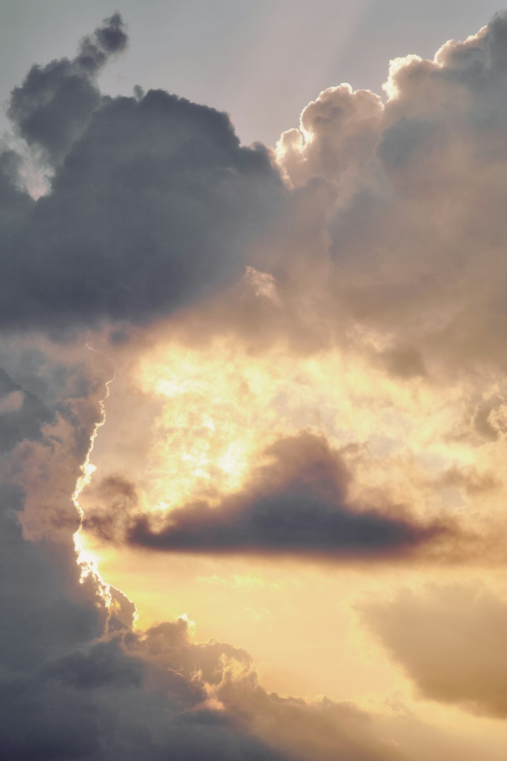 white clouds and blue sky during daytime