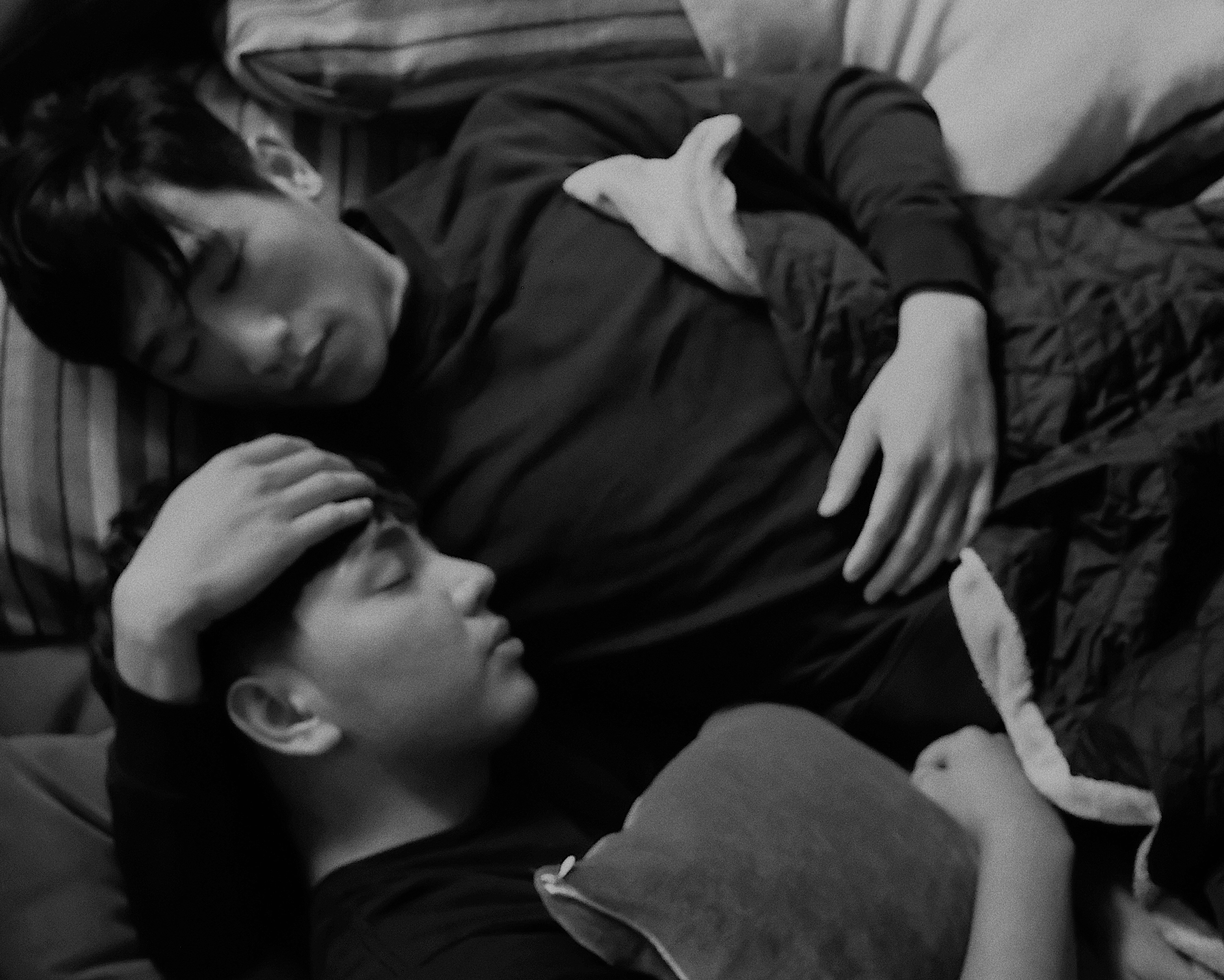 photo-1586103516265-d0e1e1fd69de?ixid=M3wxMjA3fDB8MXxzZWFyY2h8MTV8fHh4eCUyMHNleHN8ZW58MHx8fHwxNzM5OTc4MTQzfDA\u0026ixlib=rb-4.0.3