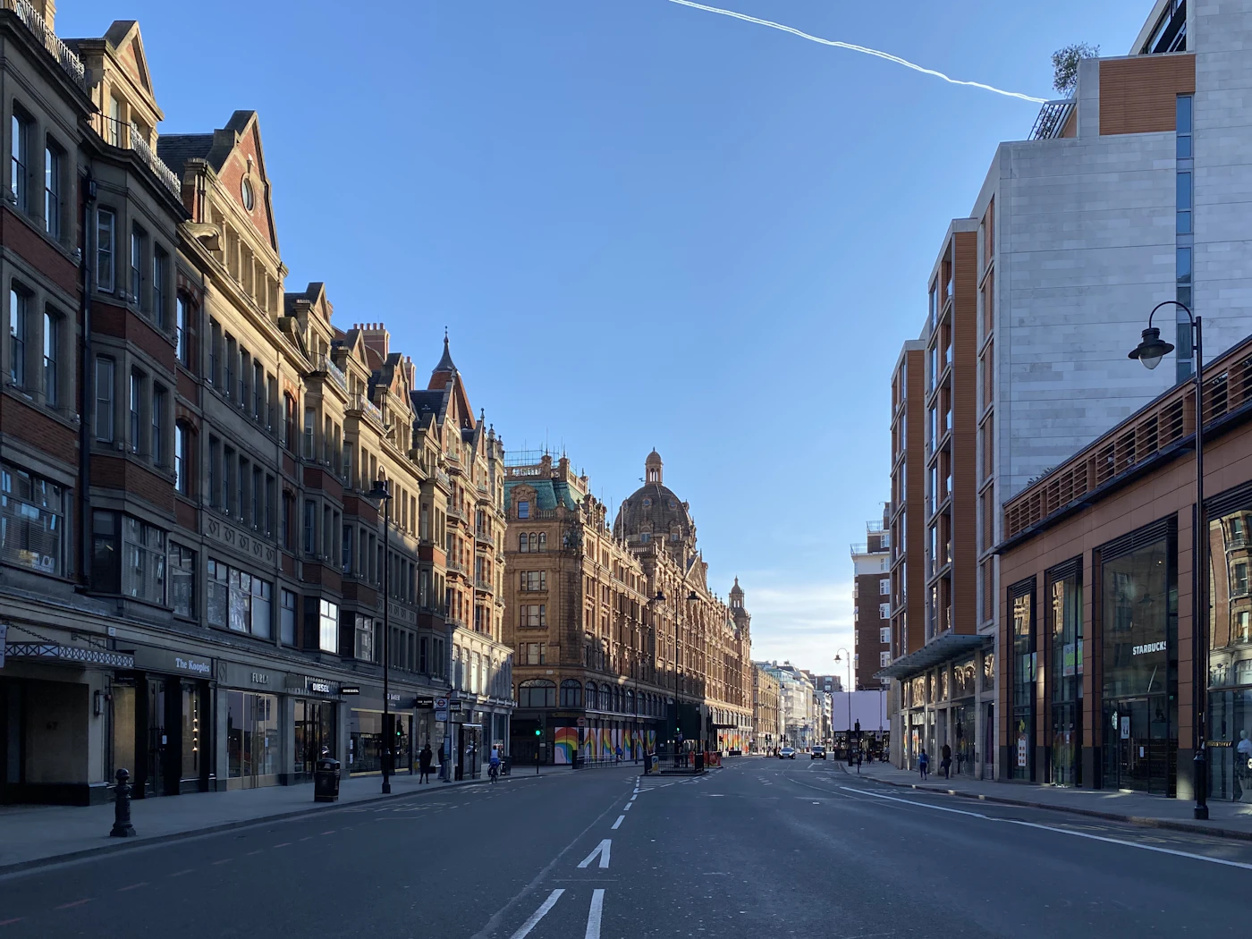 Brompton Road, Knightsbridge, with the Harrods dome