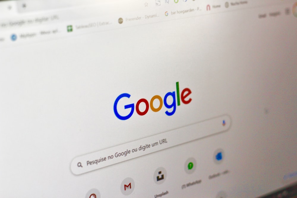 pantalla de computadora que muestra la búsqueda de google