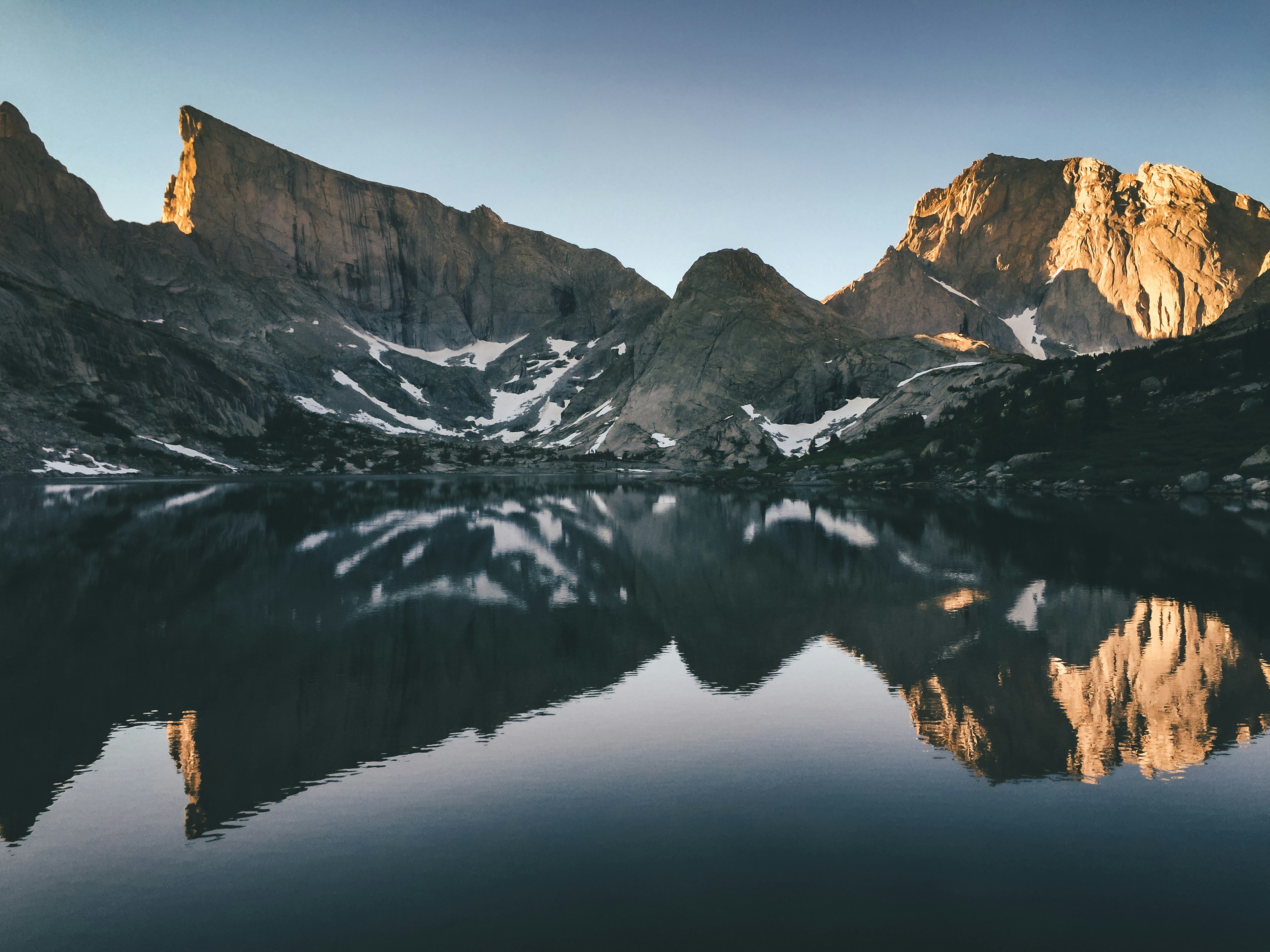 Photo by worldsbetweenlines