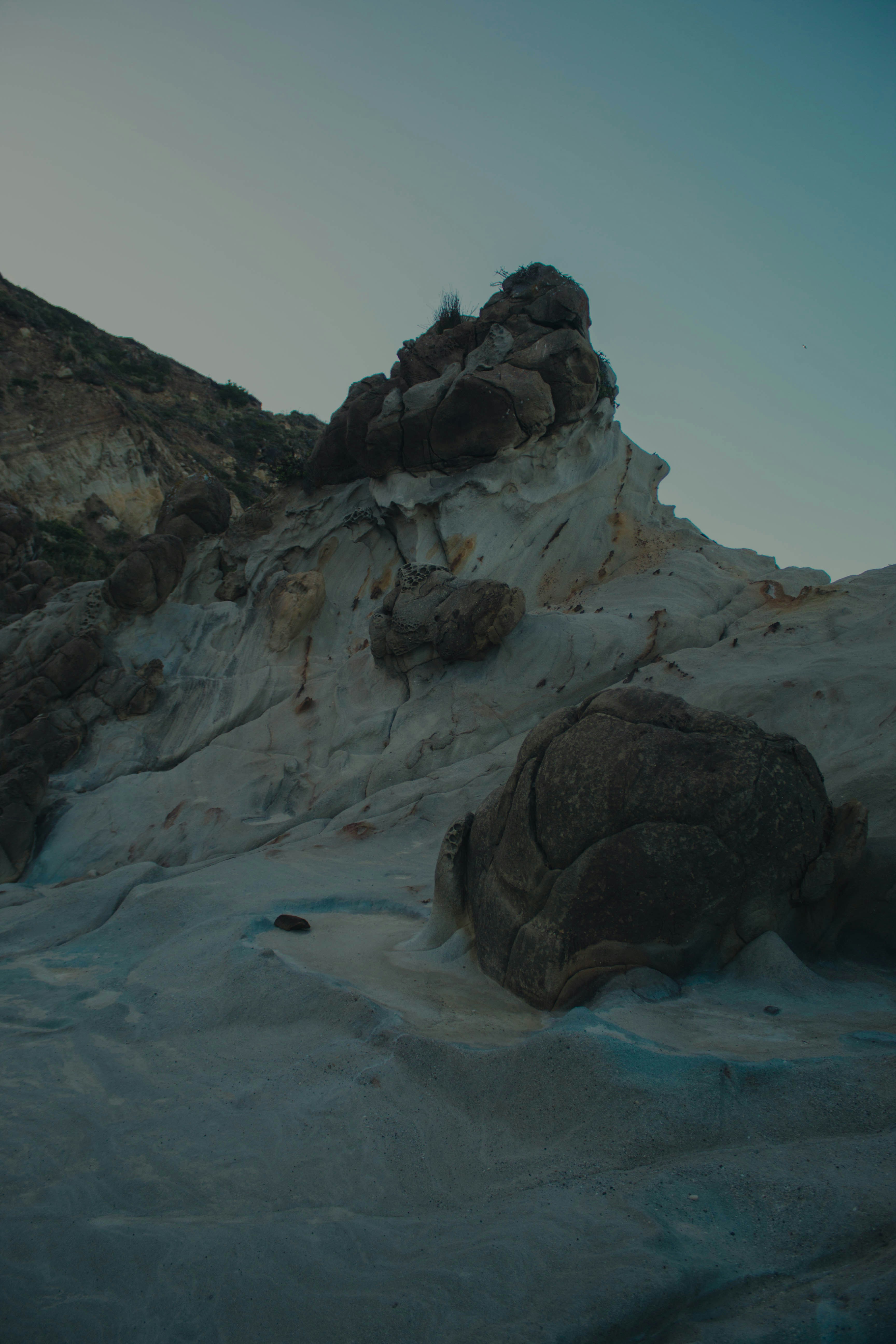 Photo by bastias_raw