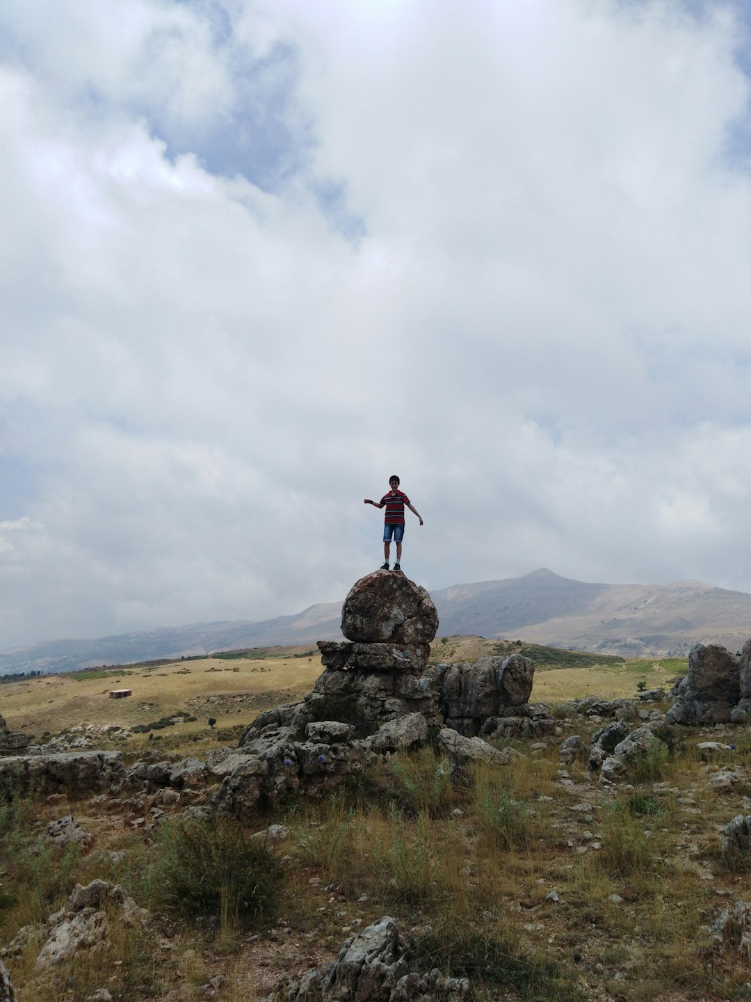 Mountain photo spot Ø¬Ø¨Ù„ ØµÙ†ÙŠÙ†ØŒ Lebanon Falougha